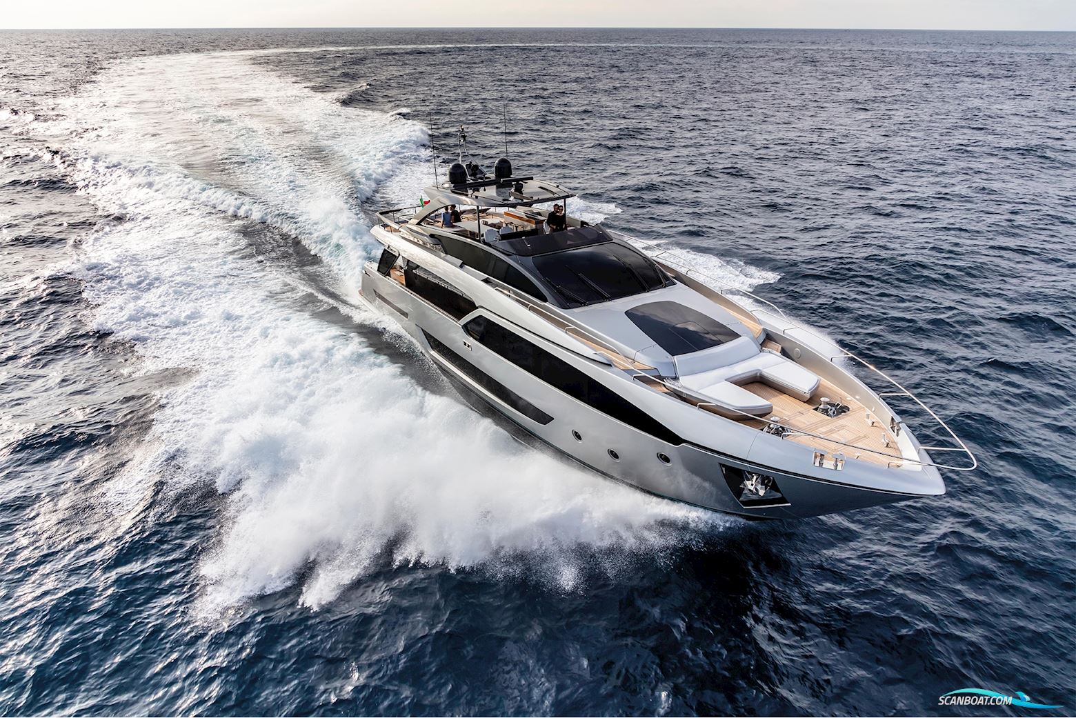 Riva 90′ Argo