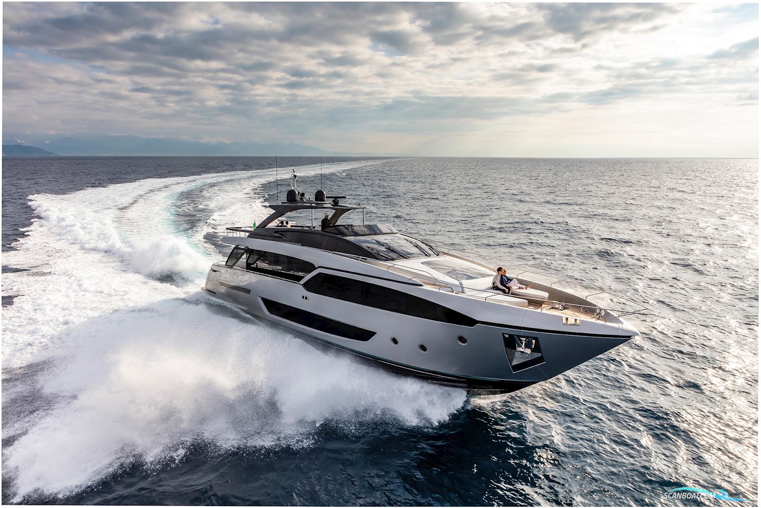Riva 90′ Argo