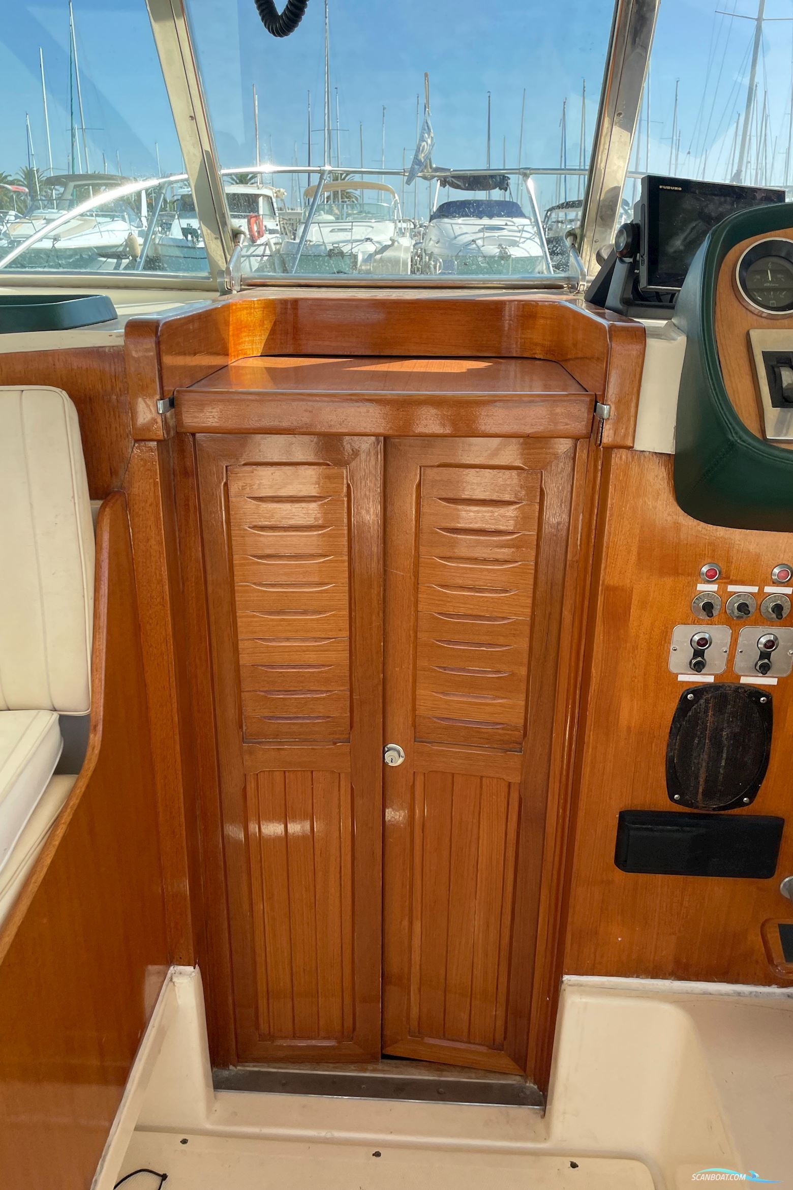 Riva Betram Sport Fish 25