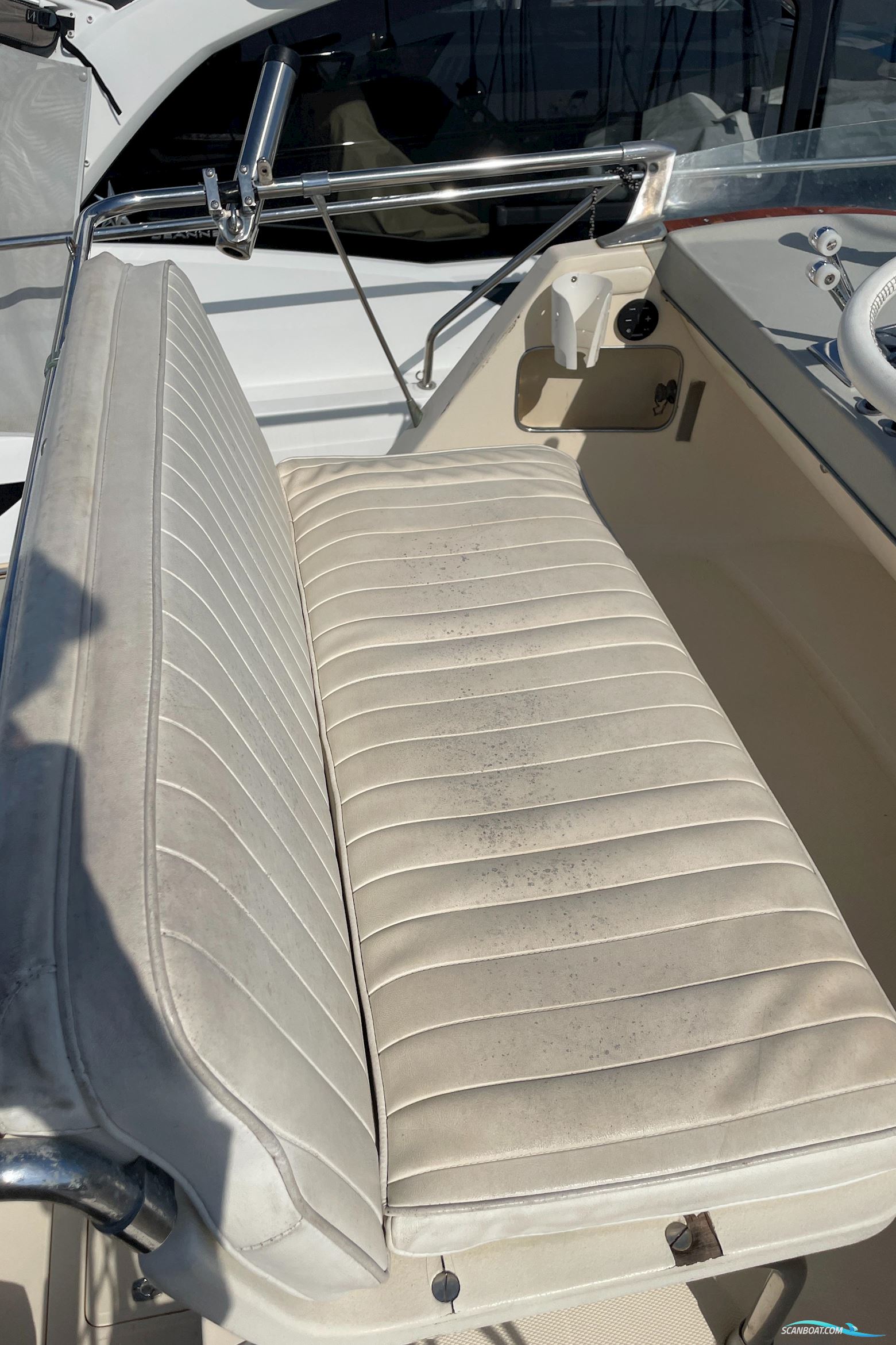 Riva Betram Sport Fish 25