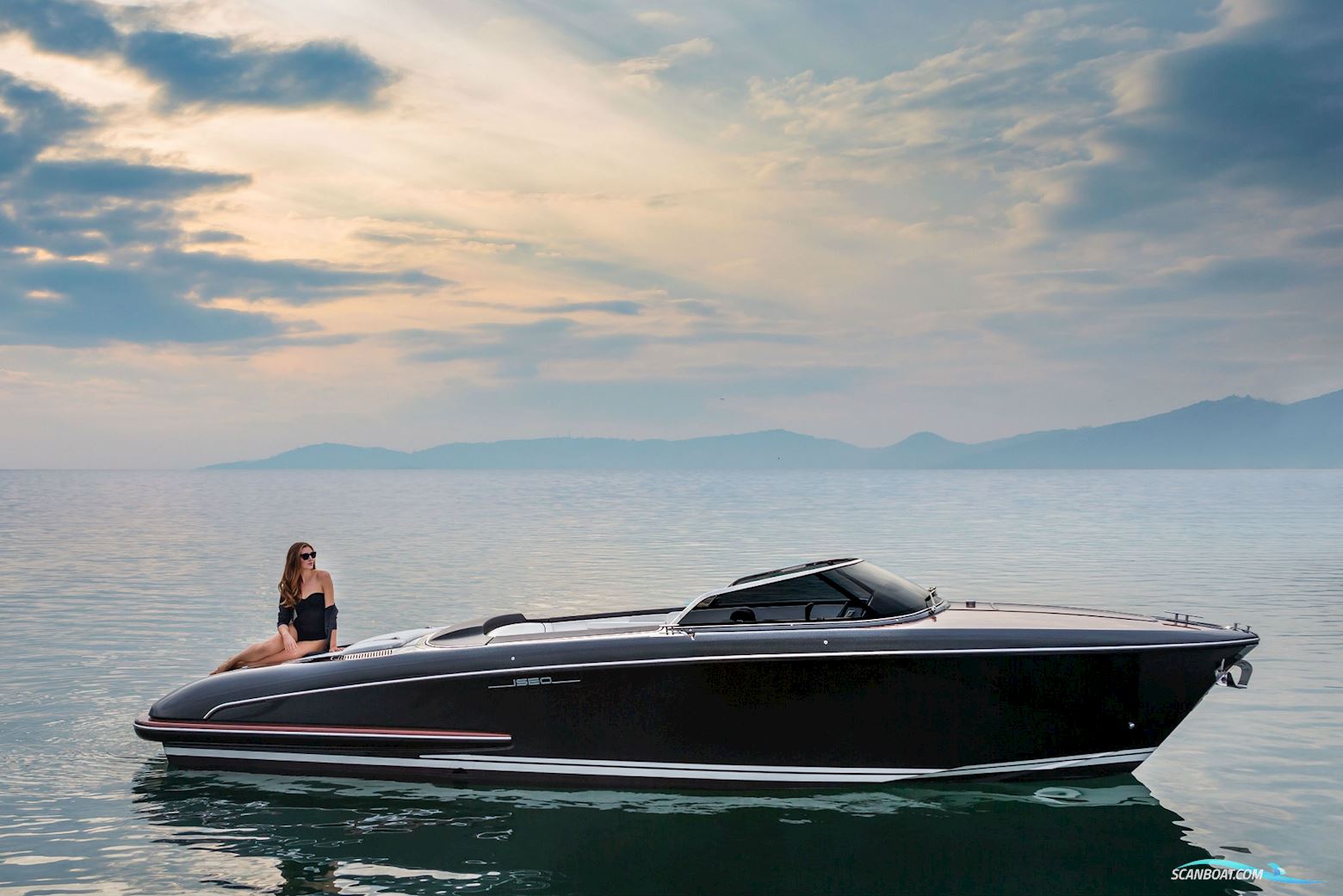 Riva Iseo Motorboot 2023, mit Volvo Penta  motor, Dänemark