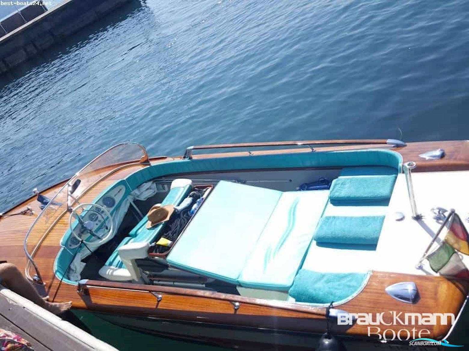 Riva Junior