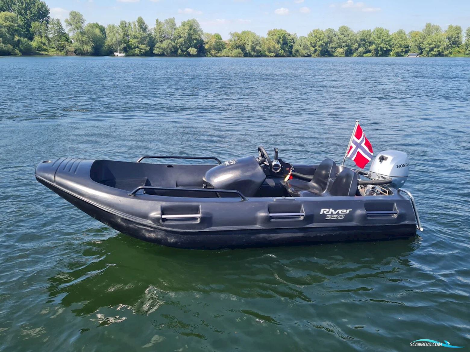River 350 XR Black Edition