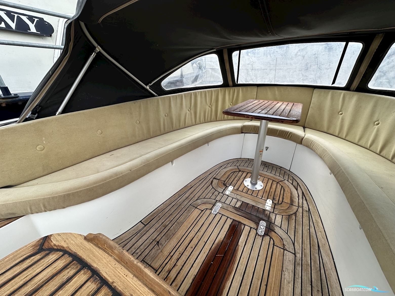 Riviera 24