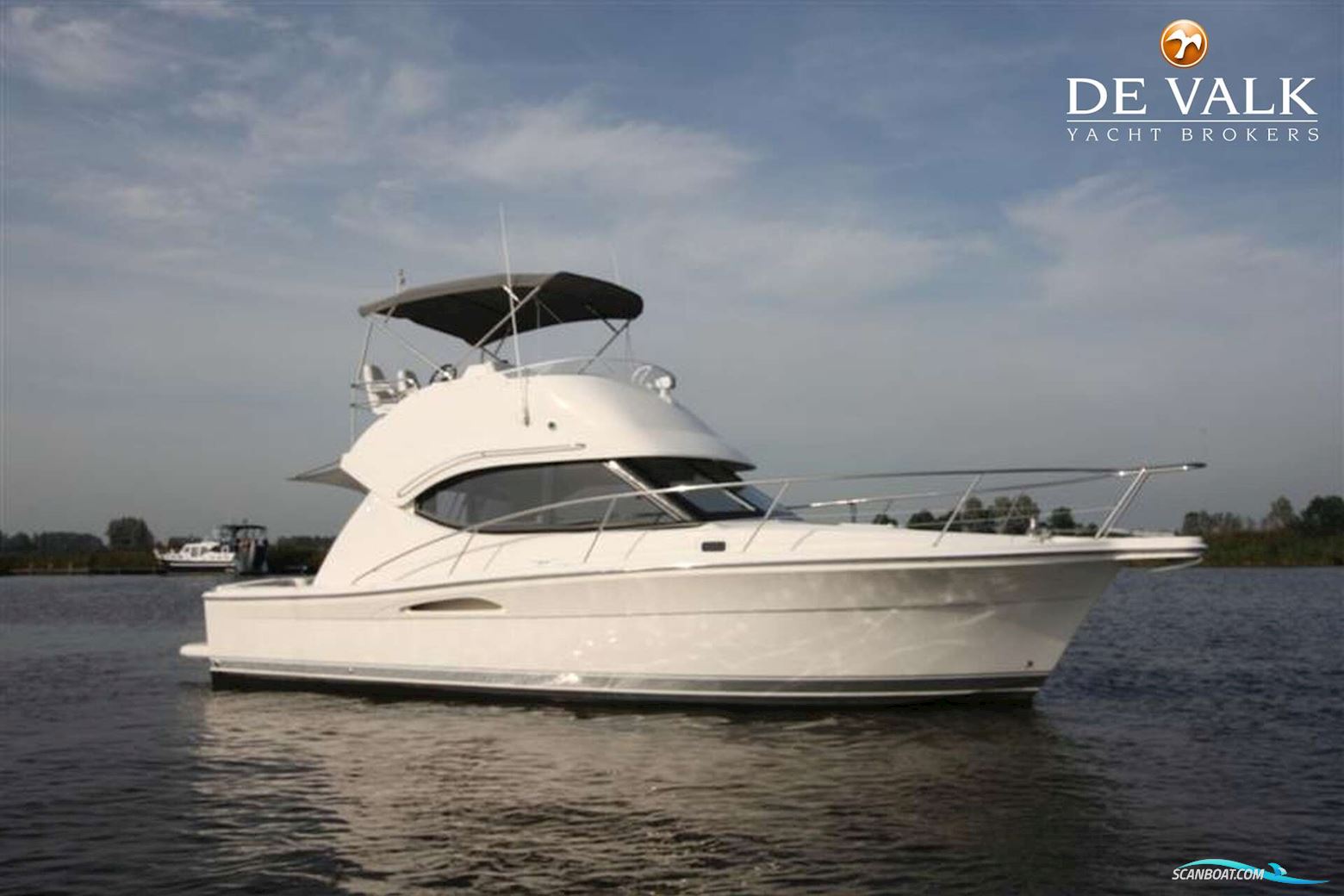 Riviera 33 Flybridge Motorboot 2008, mit Volvo Penta motor, Niederlande
