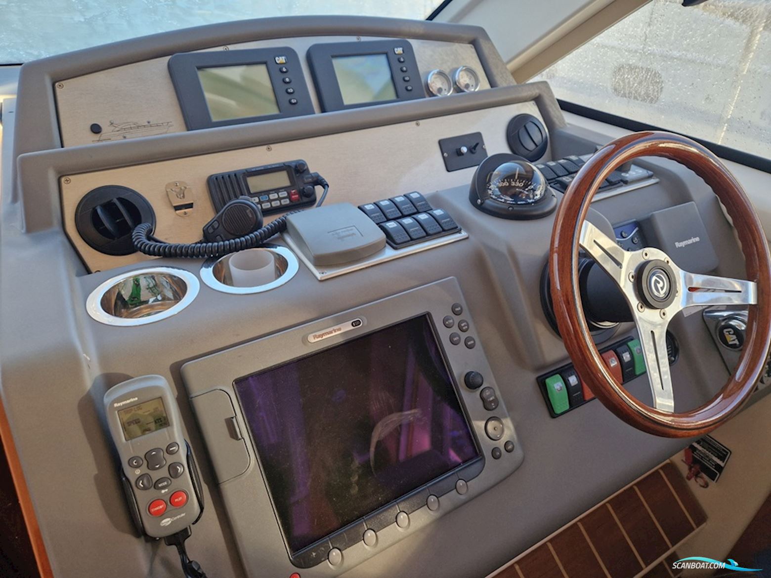 Rivièra 4700 Sport Yacht