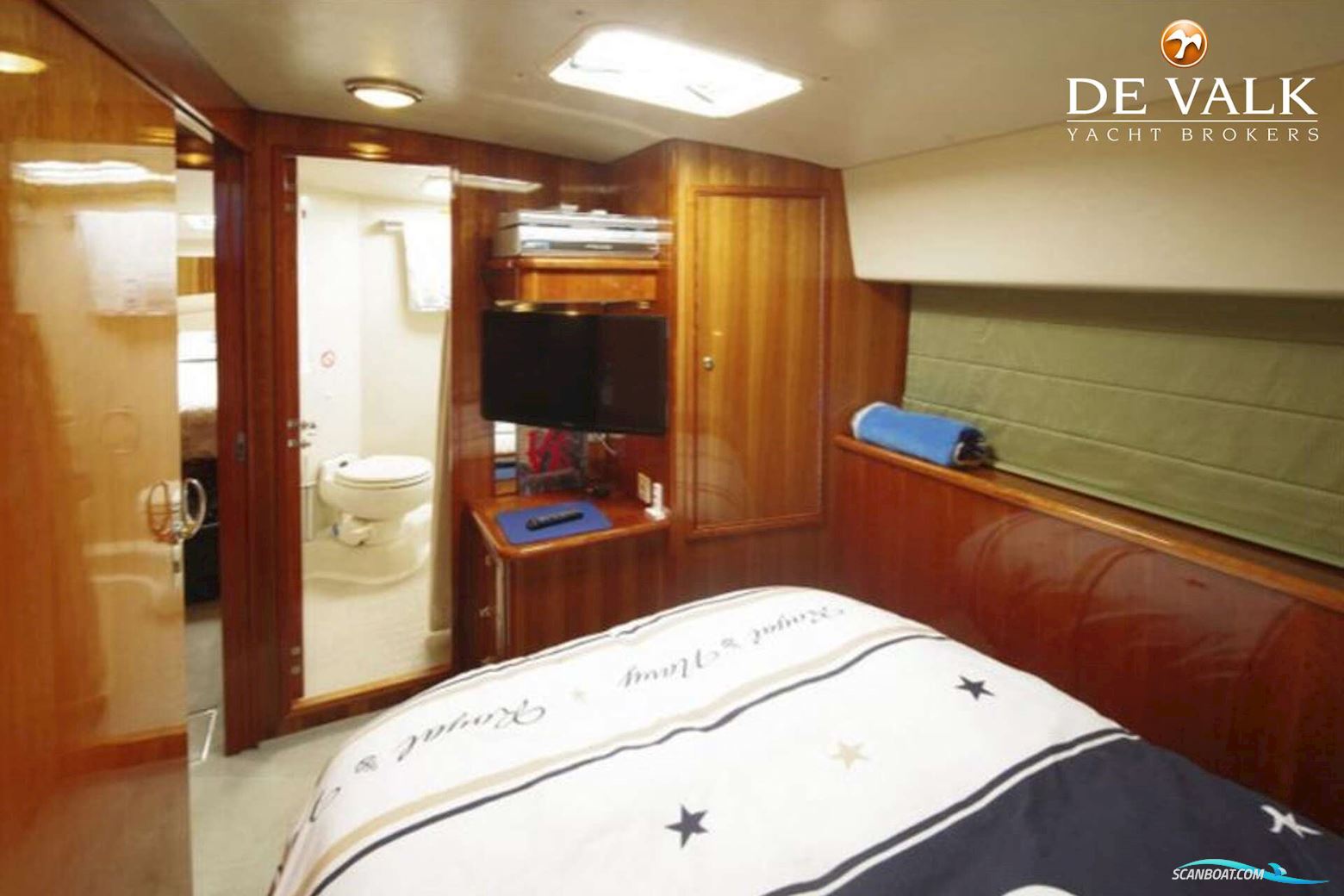 Riviera 48 Flybridge
