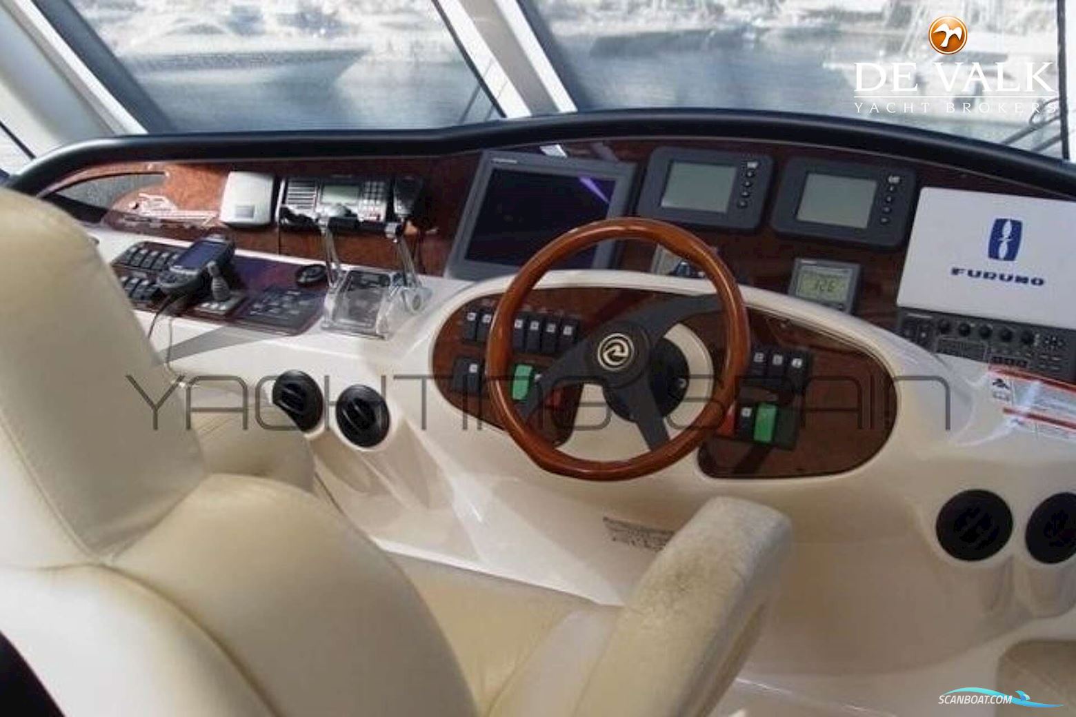 Riviera 58 Enclosed Flybridge