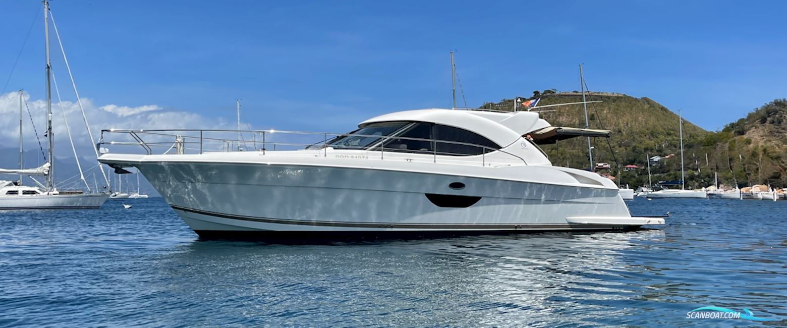 Riviera Yachts 4400 Sport Yacht Motorboot 2008, mit Volvo Ips 600 D6 435 KA motor, Frankreich