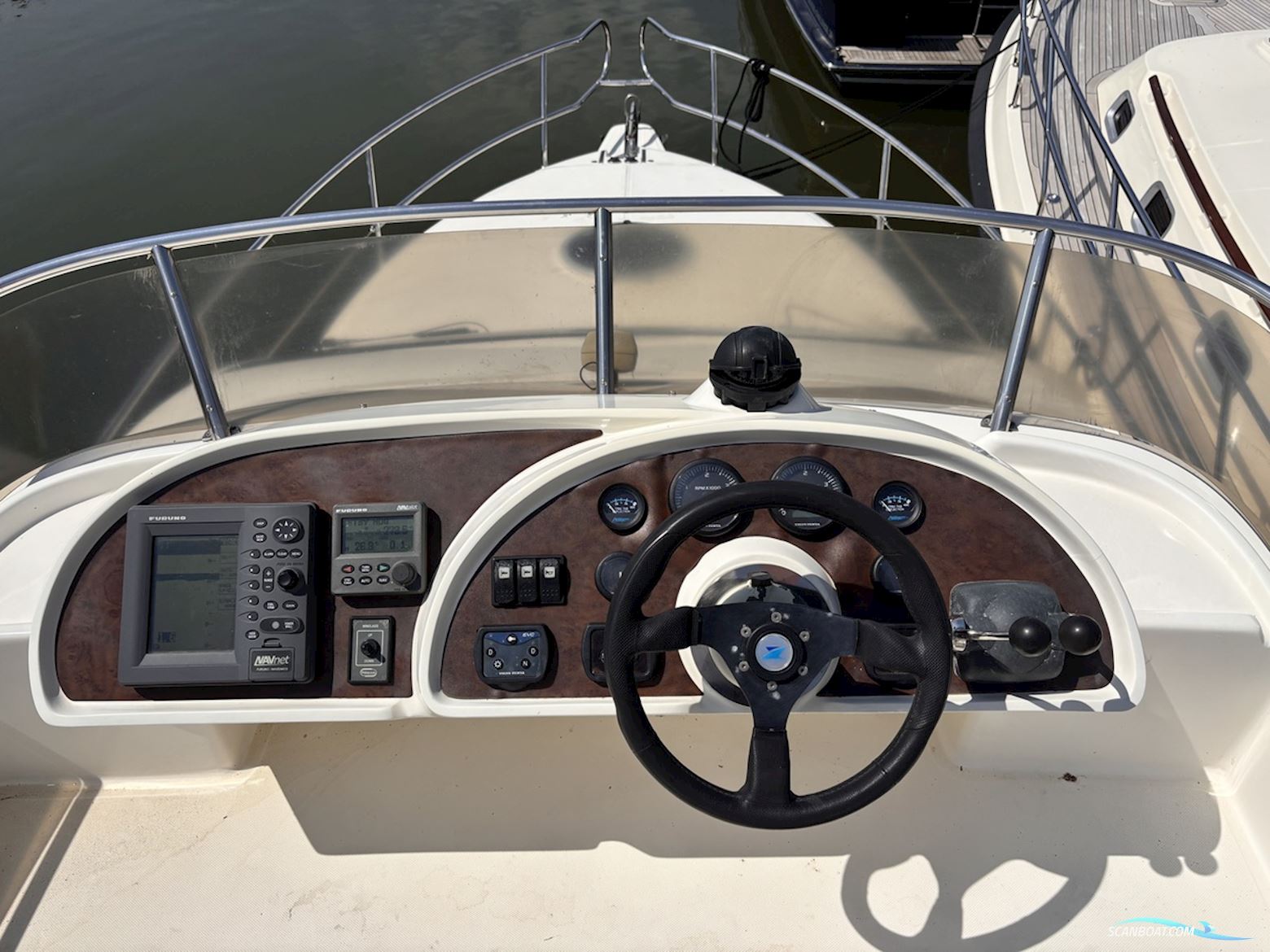 Rodman  30 Cruiser Flybridge