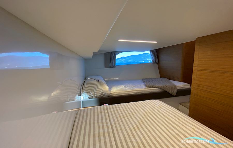 Rodman 1290 Evolution Flybridge