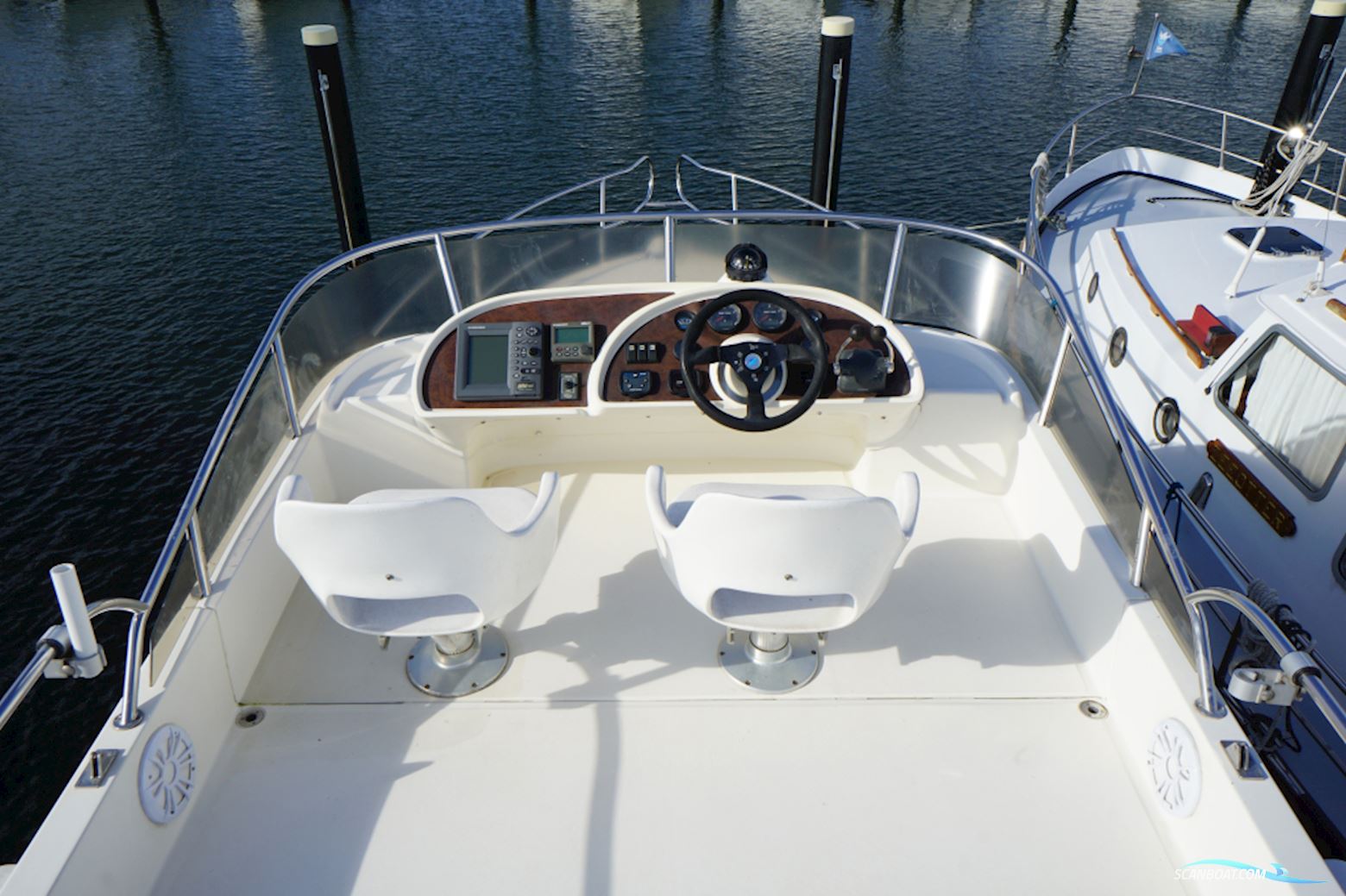 Rodman 30 Cruiser Flybridge