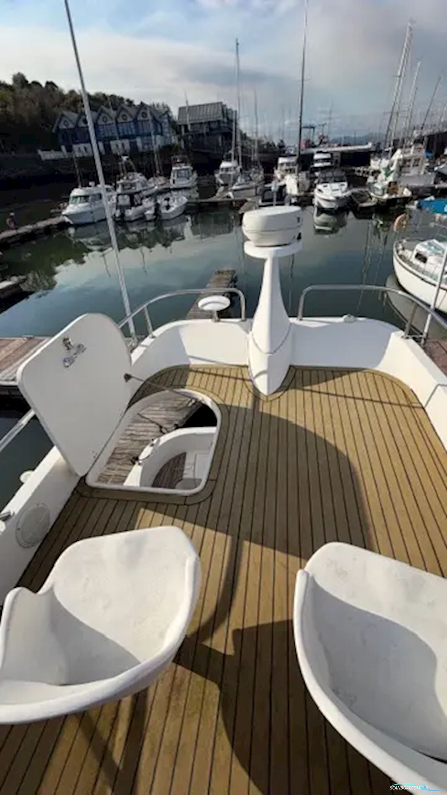 Rodman 30 Cruiser Flybridge