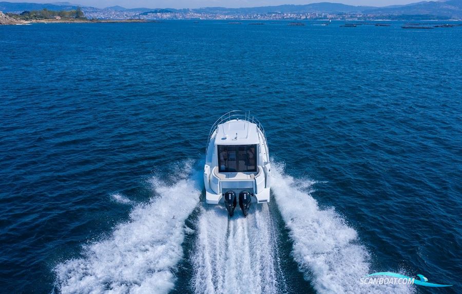 Rodman Spirit 31 HT Outboard