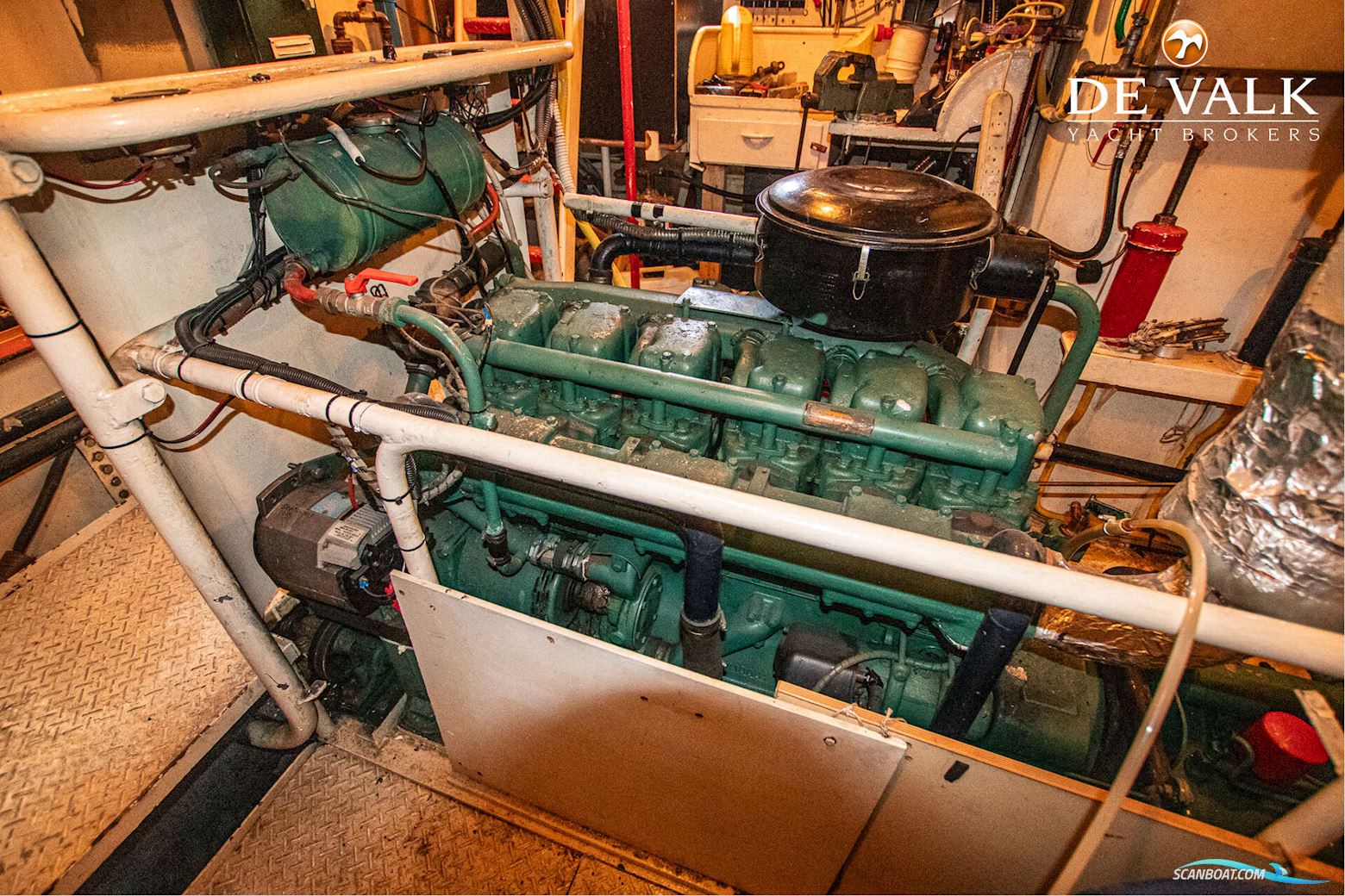 Round Bilged Motor Kotter