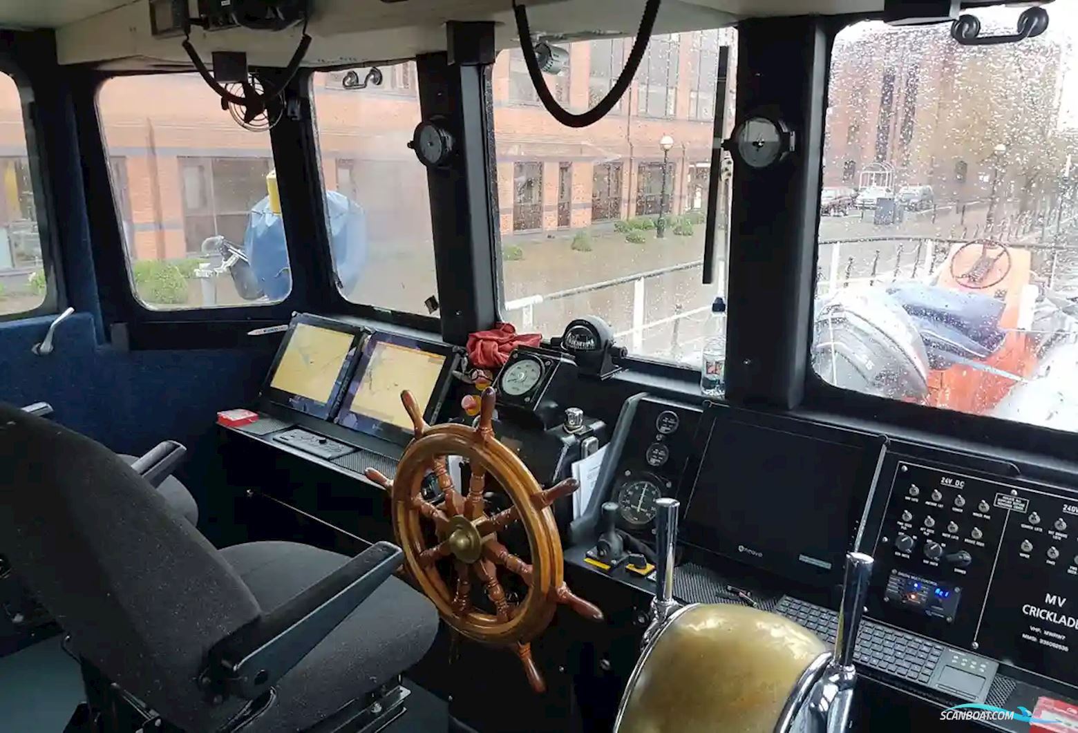 ROYAL NAVY CONVERTED CLOVELLY CLASS