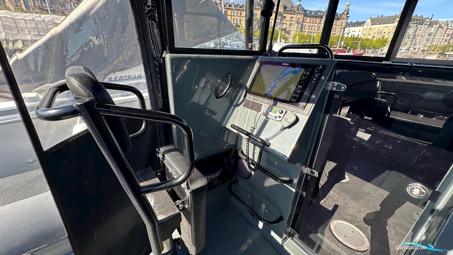 RUPERT 32 CABIN