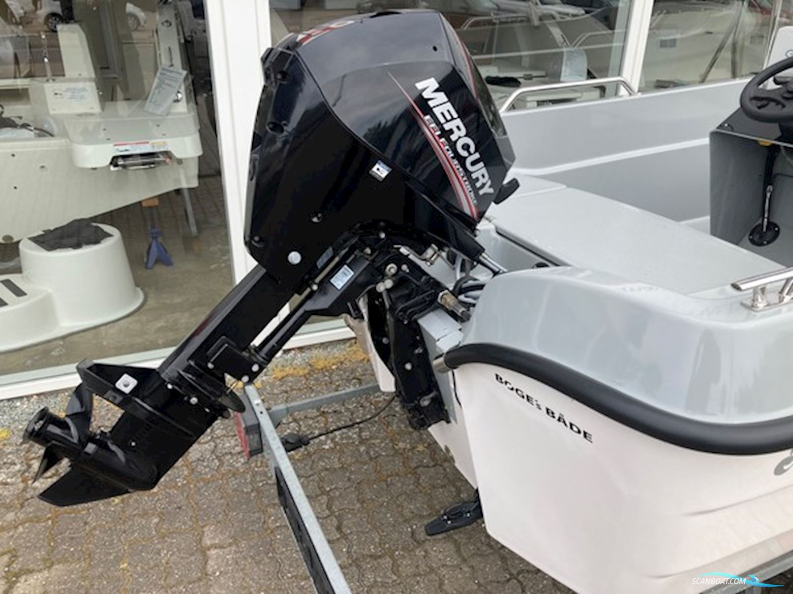 Ryds 438BF med 20 hk Mercury-EFI 4 takt - Anvisningssalg