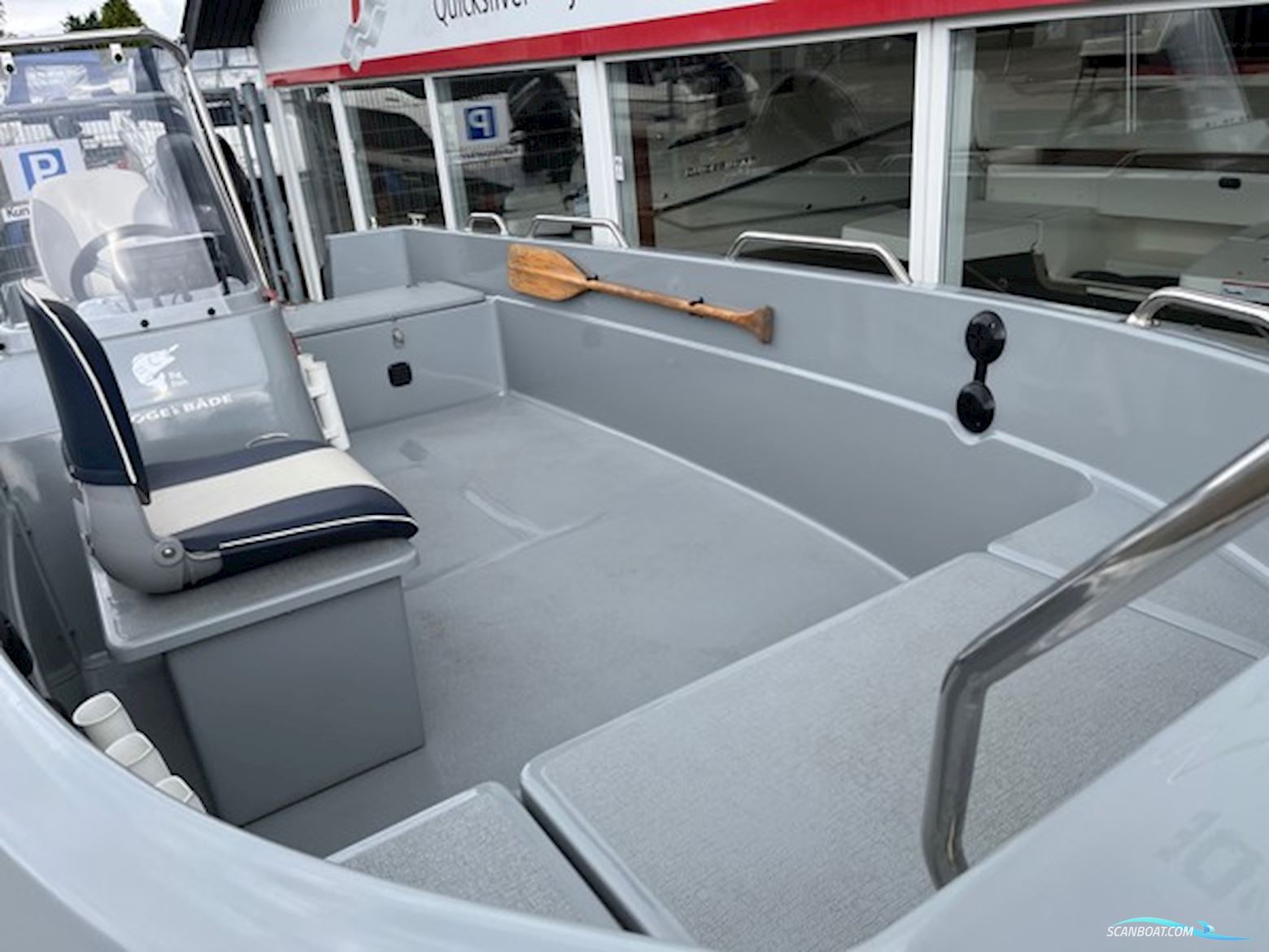 Ryds 486 BF med 50 hk Mercury-EFI 4 takt - 1000 kg Brenderup bådtrailer - anvisningssalg