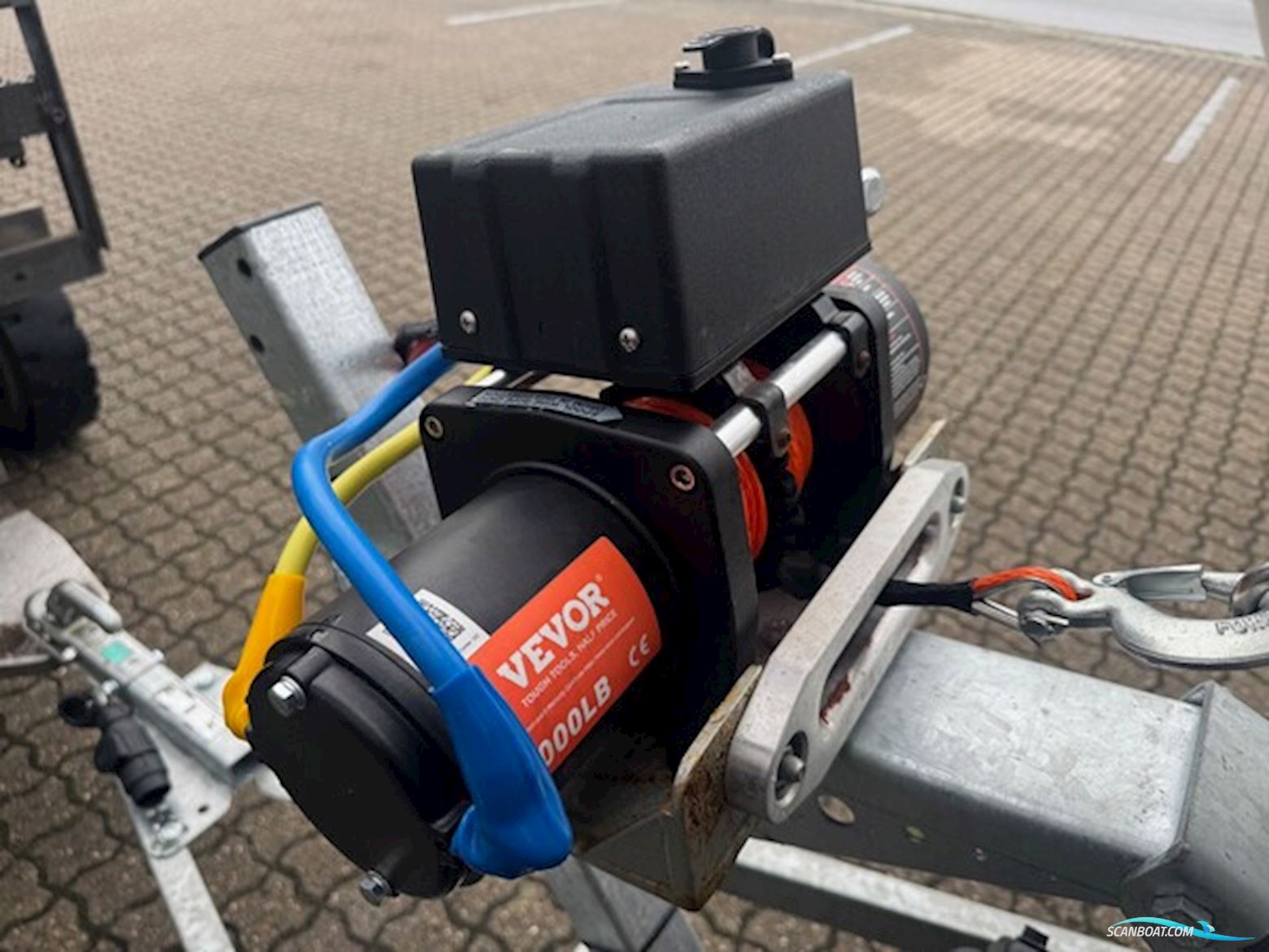 Ryds 486 BF Med 50 hk Mercury-Efi 4 Takt og 750 kg Brenderup Ubx Bådtrailer