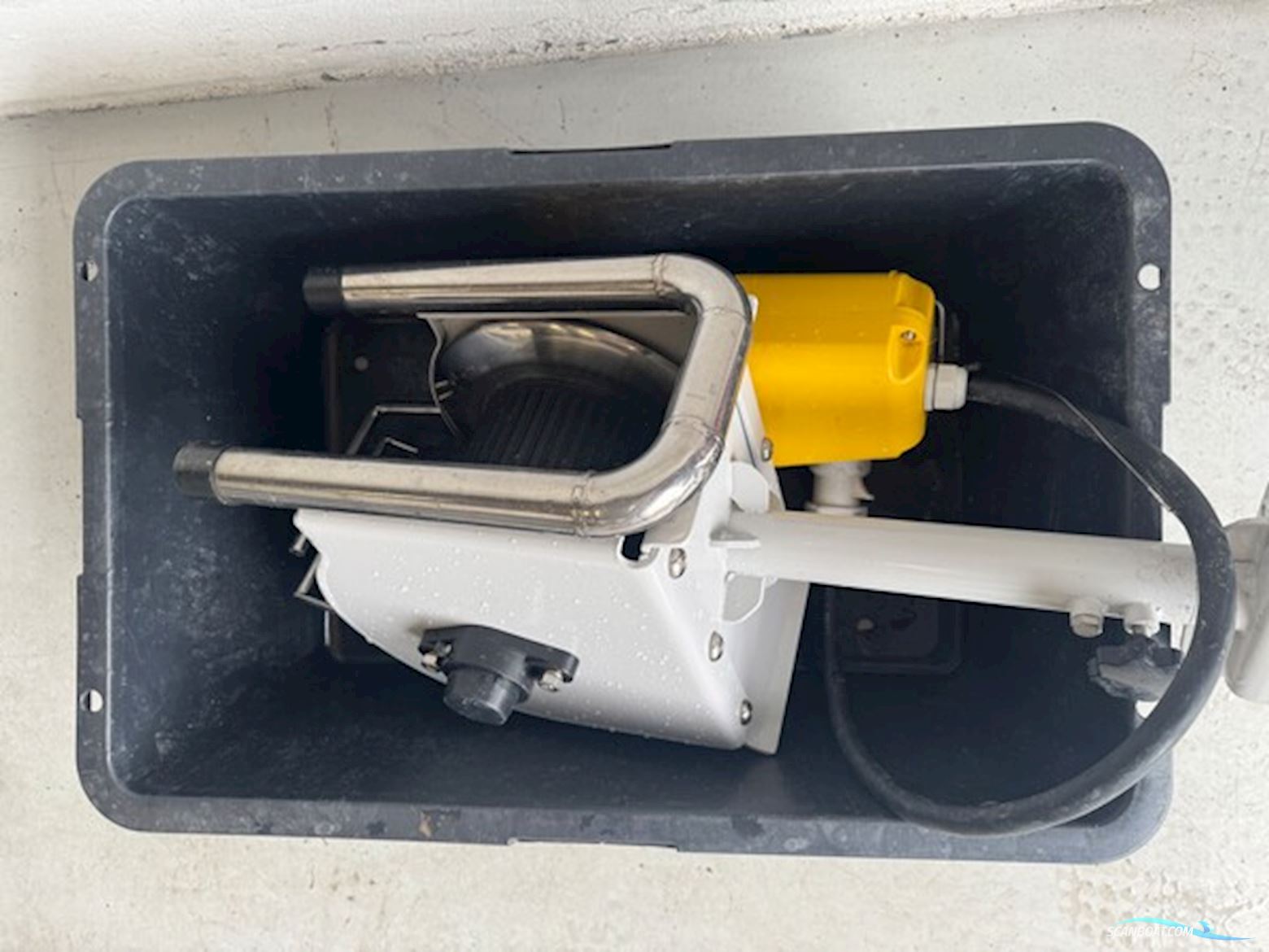Ryds 486 BF Med 50 hk Mercury-Efi 4 Takt og 750 kg Brenderup Ubx Bådtrailer
