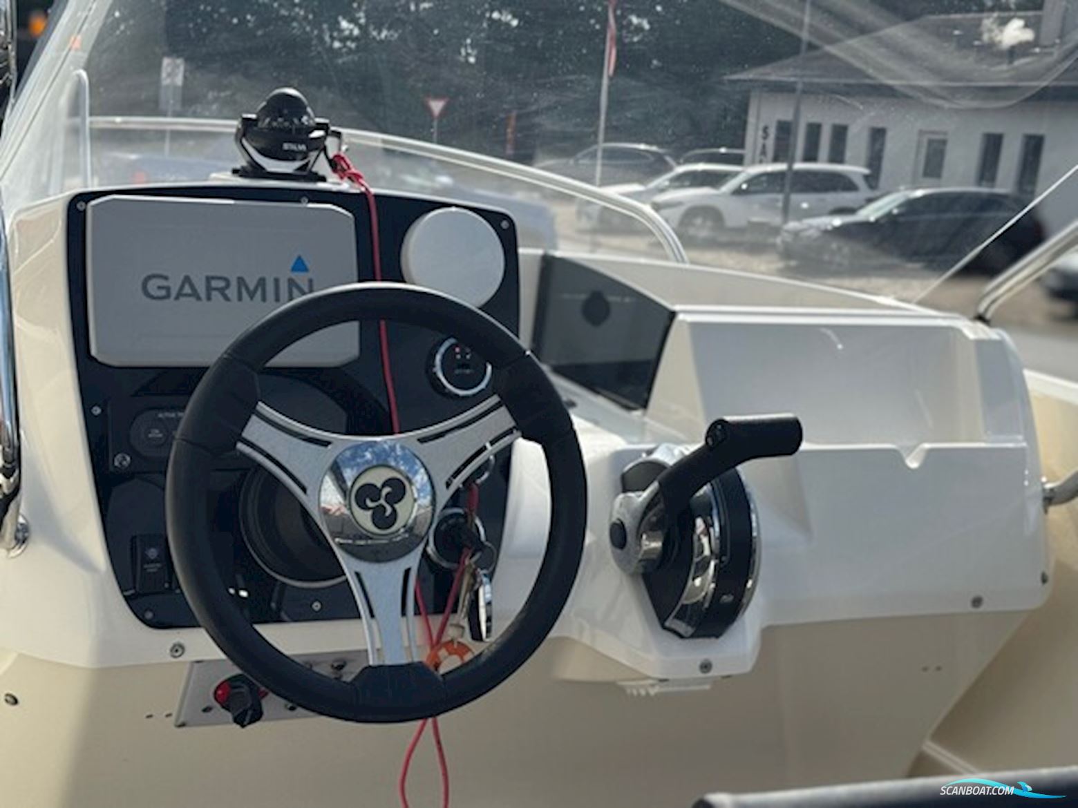 Ryds 548VI Sport X-Line med 100 hk Mercury-EFI 4 takt 2,1L og 1300 kg Brenderup bådtrailer - Anvisningssalg