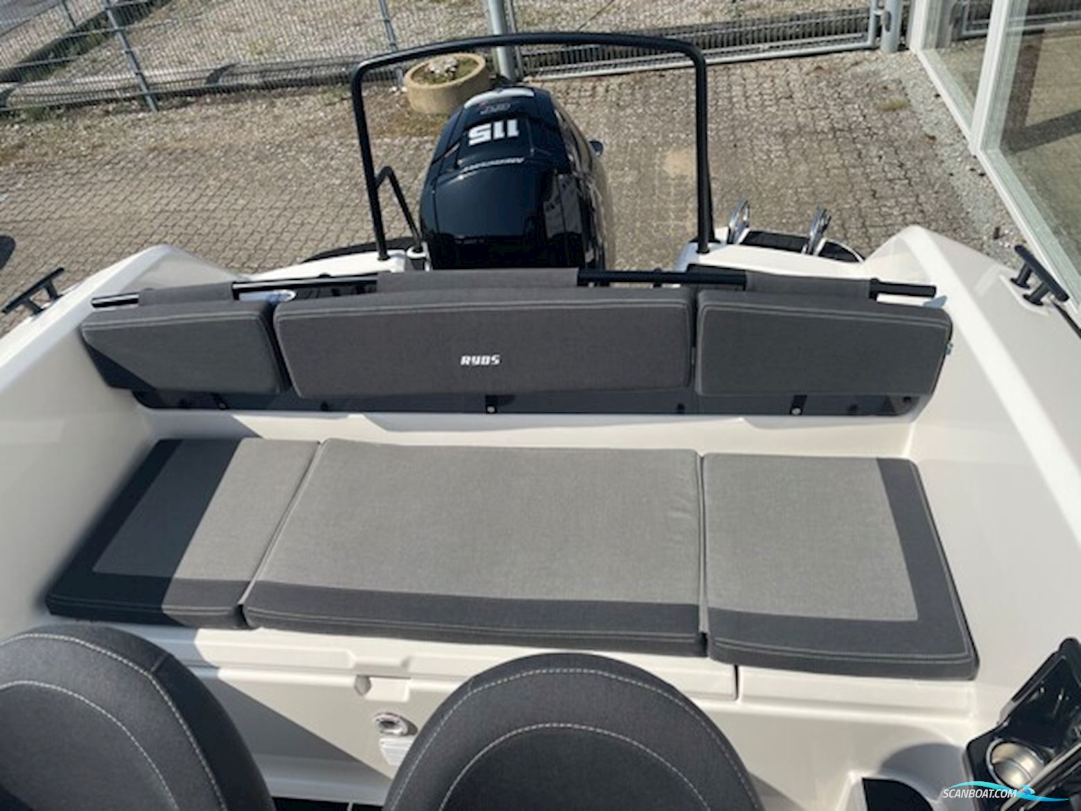 Ryds 630VI Mid-C Med F115 Mercury-Efi CT - S-Line Udstyret.