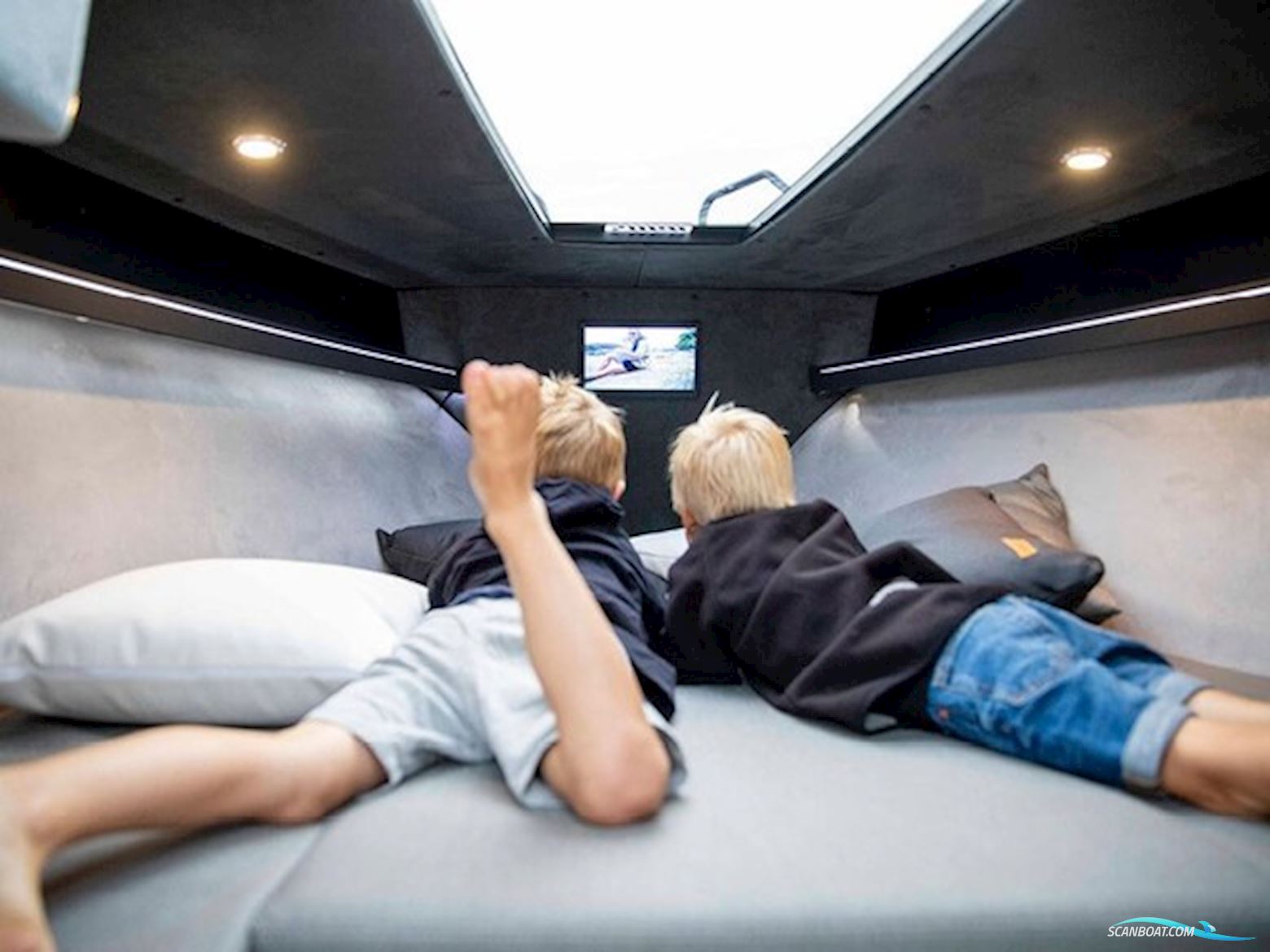 Ryds 650VI DC - F115 Mercury-EFI XL