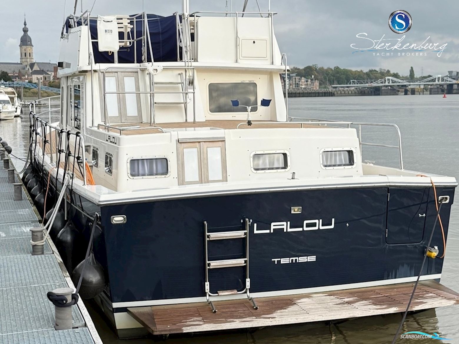 Sabre Yachts Sabreline 47