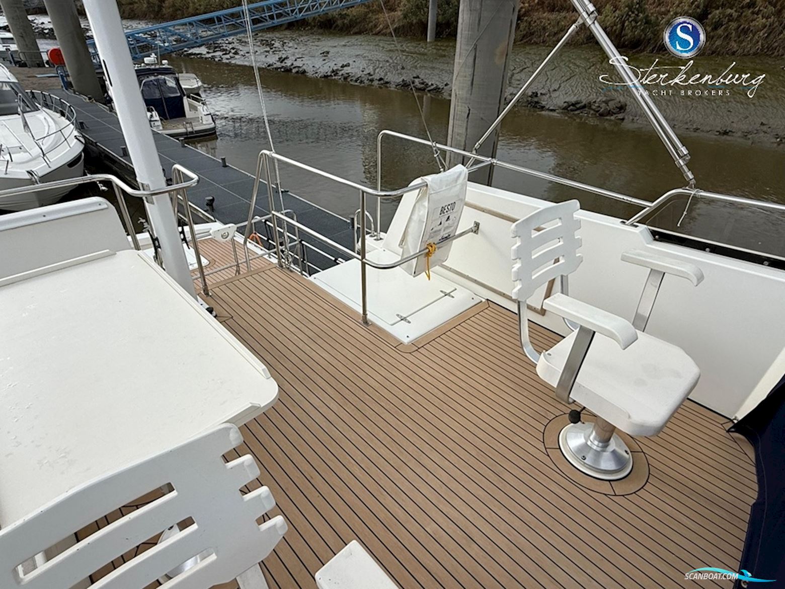 Sabre Yachts Sabreline 47