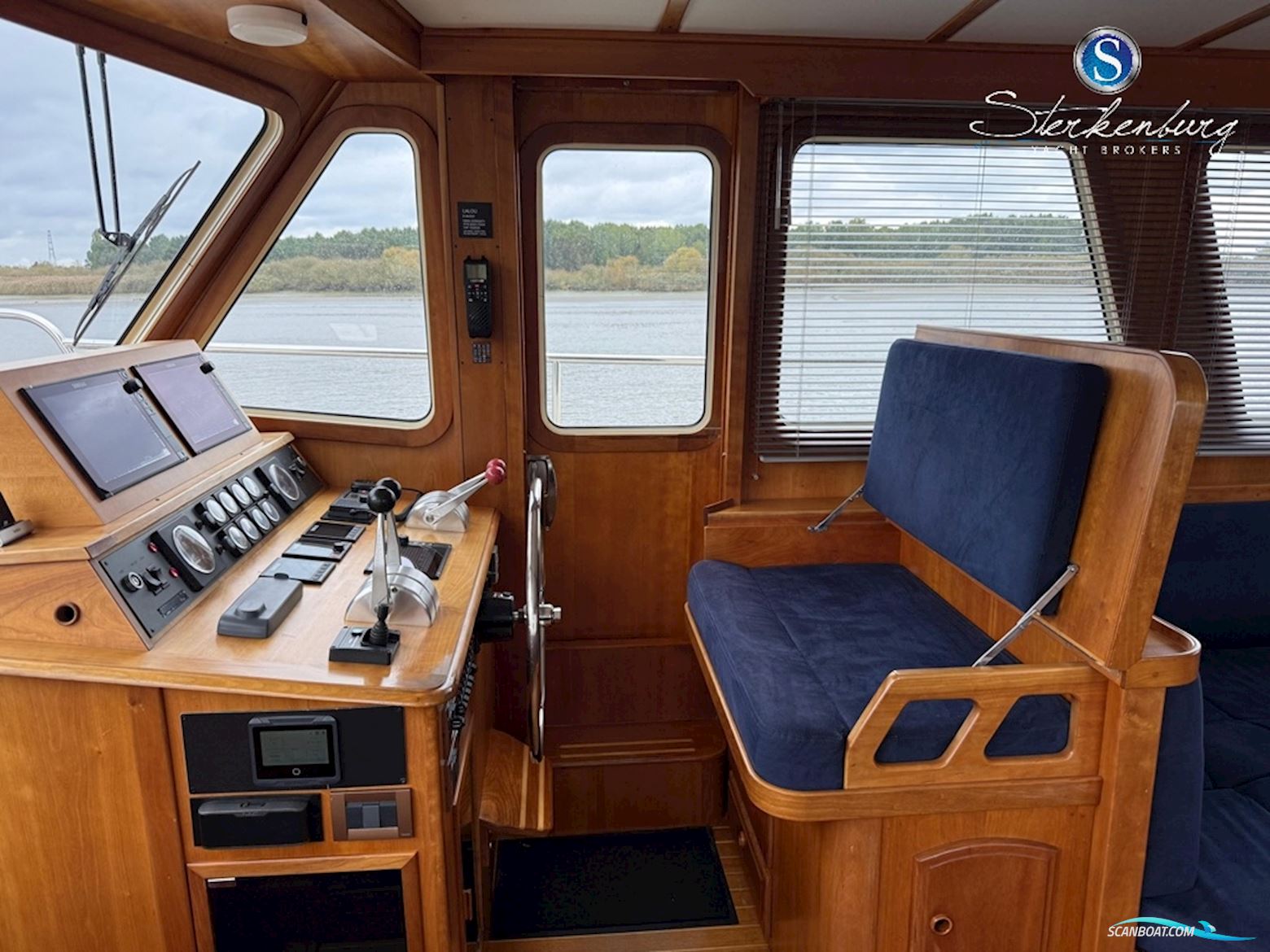 Sabre Yachts Sabreline 47