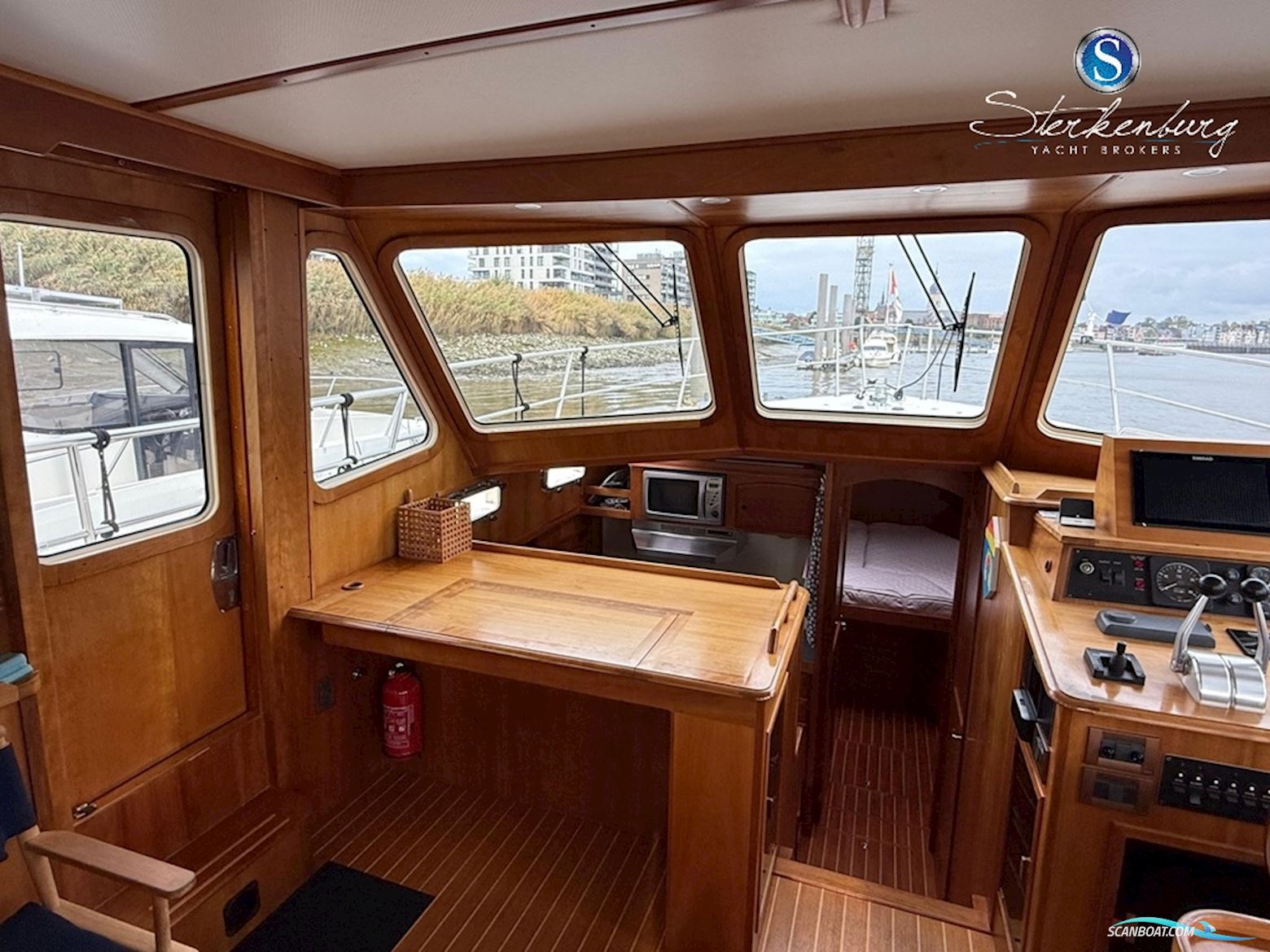 Sabre Yachts Sabreline 47