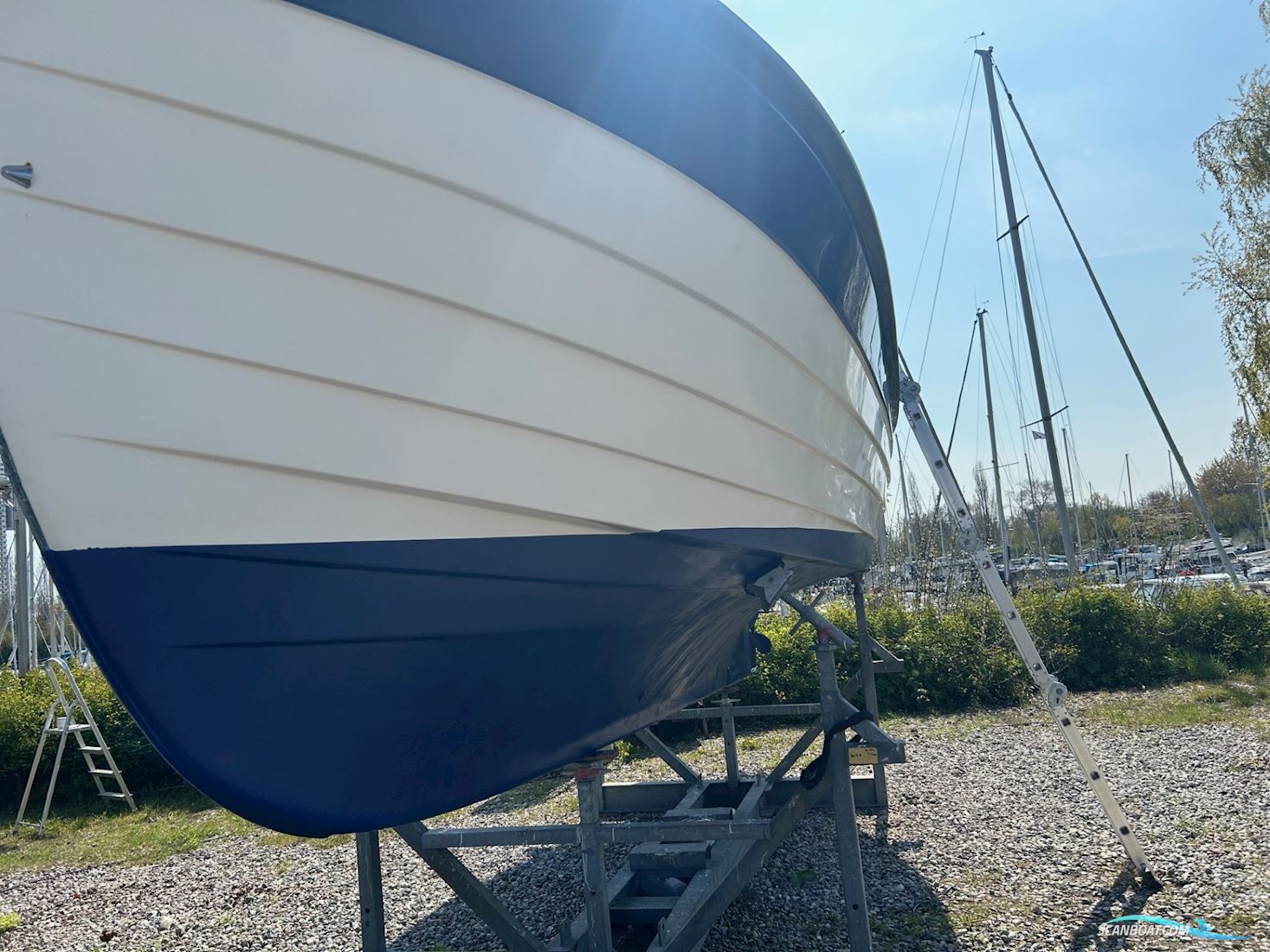 Saga 27 AC