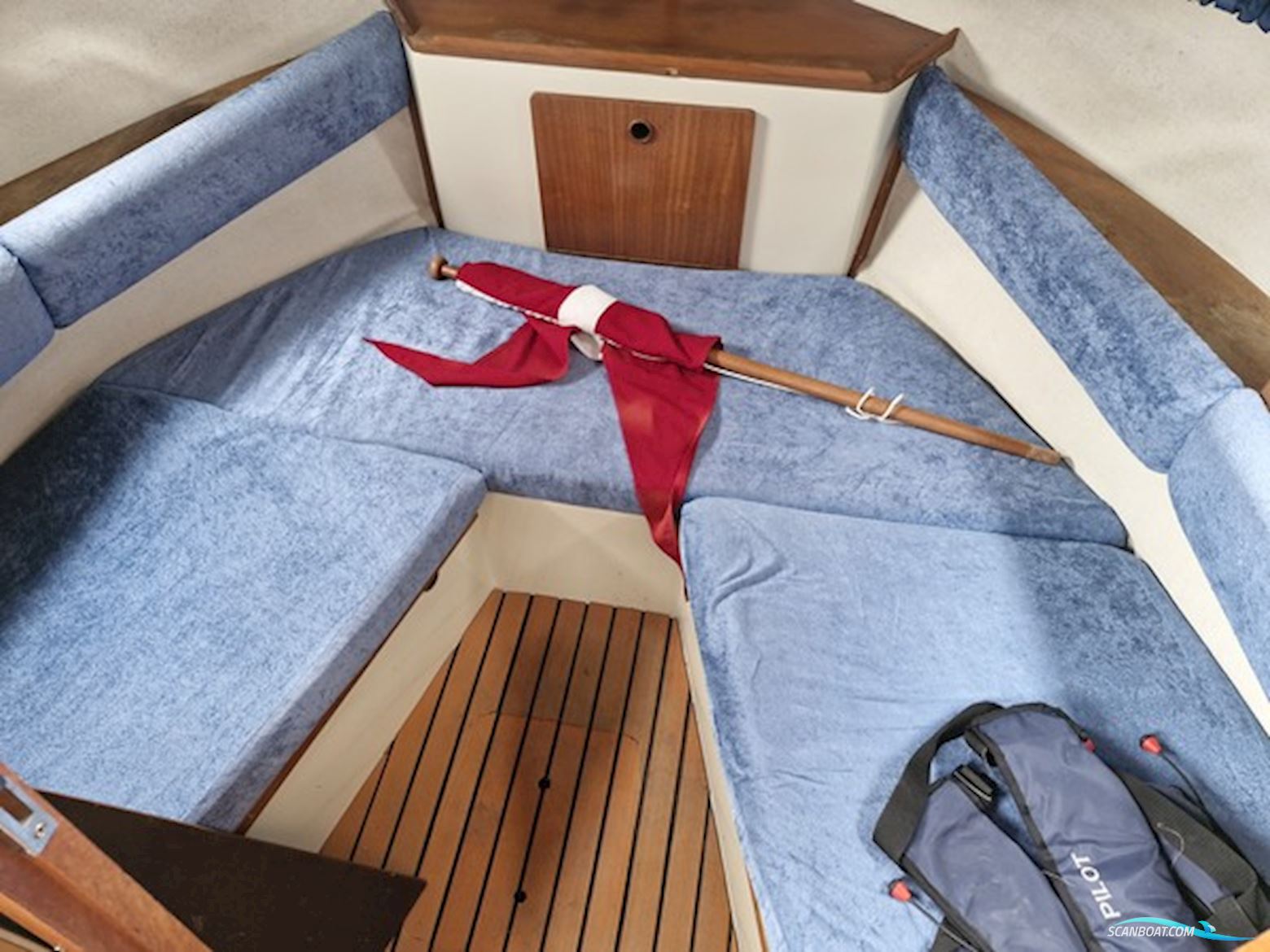 Saga 27 med Volvo Penta Diesel Fersvandskølet...SOLGT