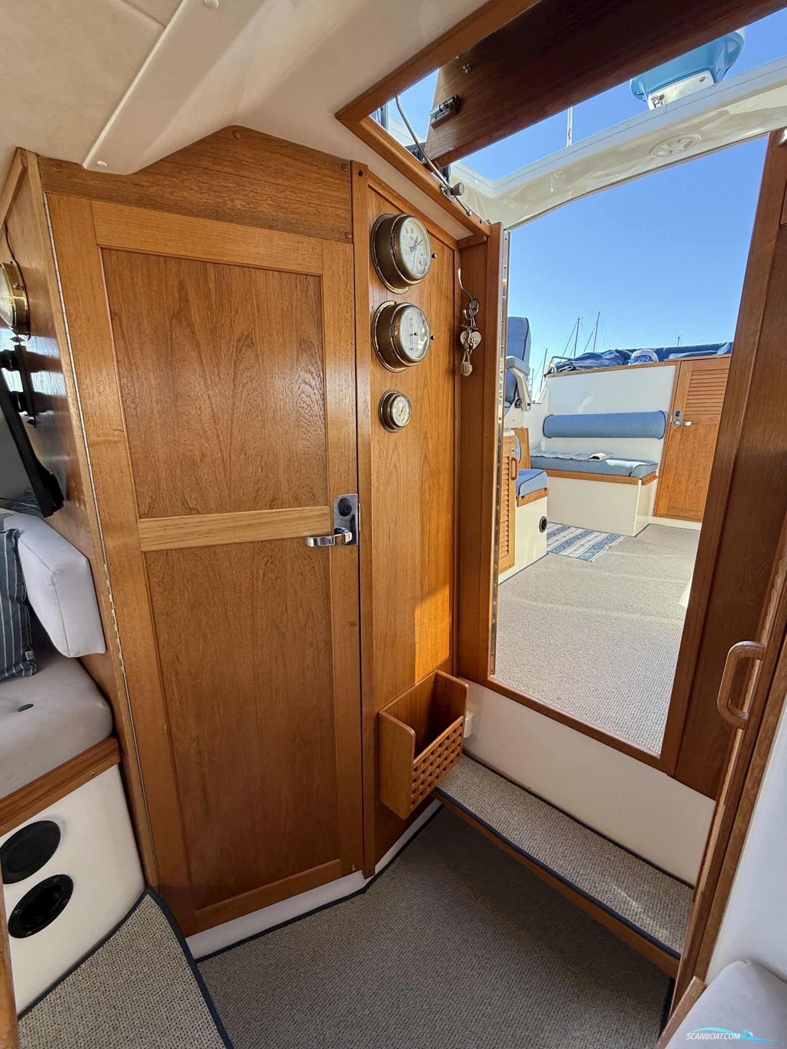 Saga 27, Solgt