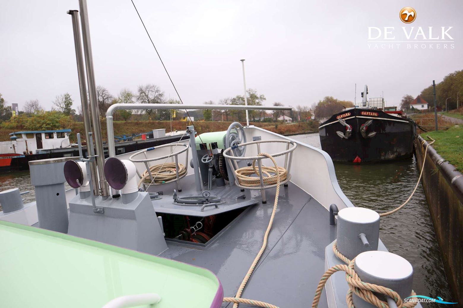 Sailing Houseboat 32M