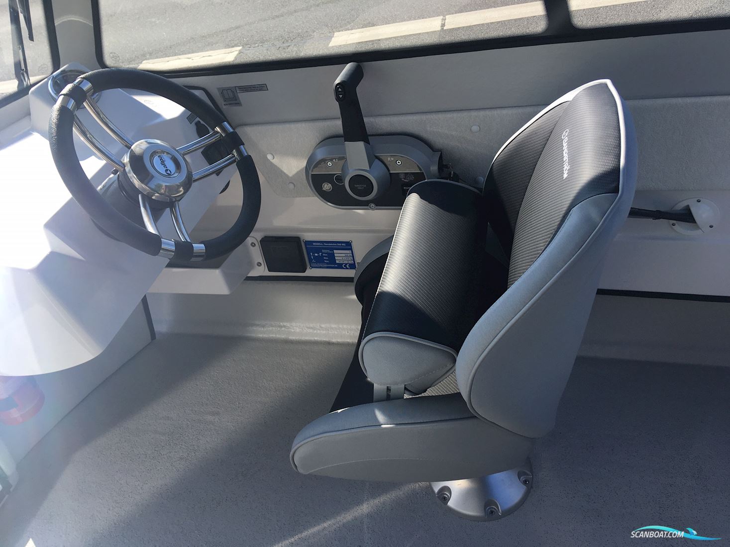 Sandström 560 MC Med Mercury F60 Efi