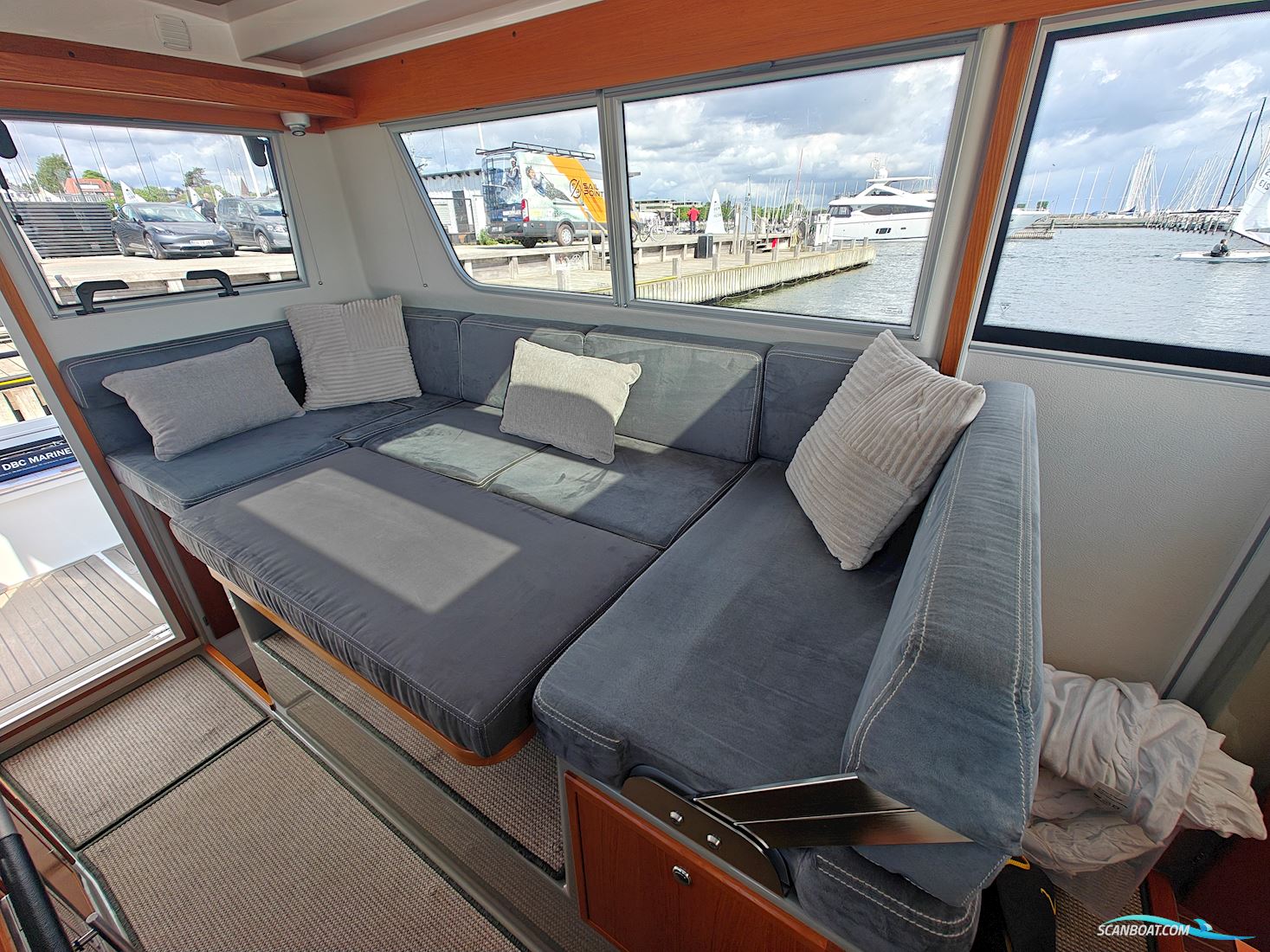 Sargo 33 Explorer