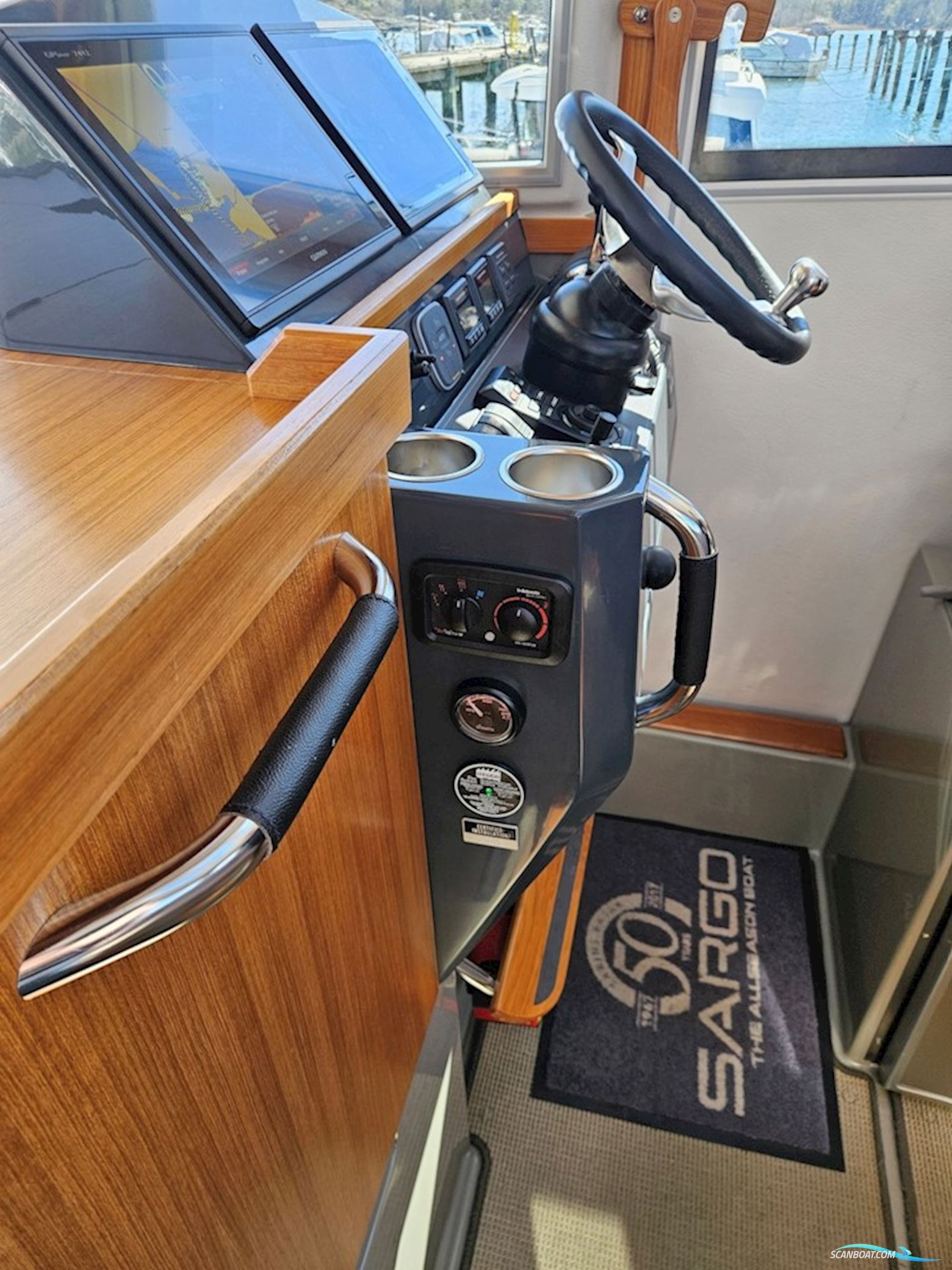 Sargo 33 Explorer