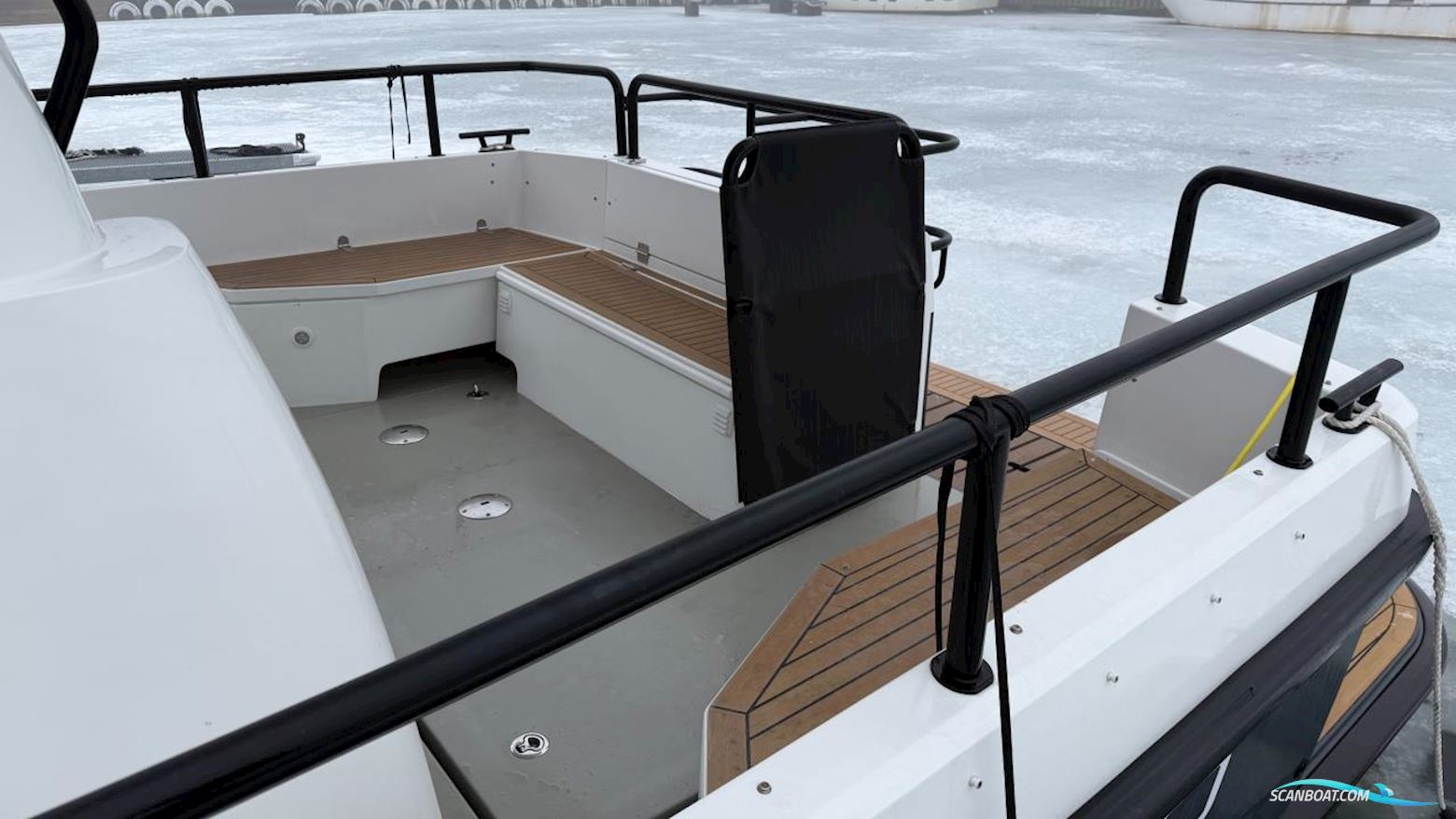 Sargo 36 Explorer