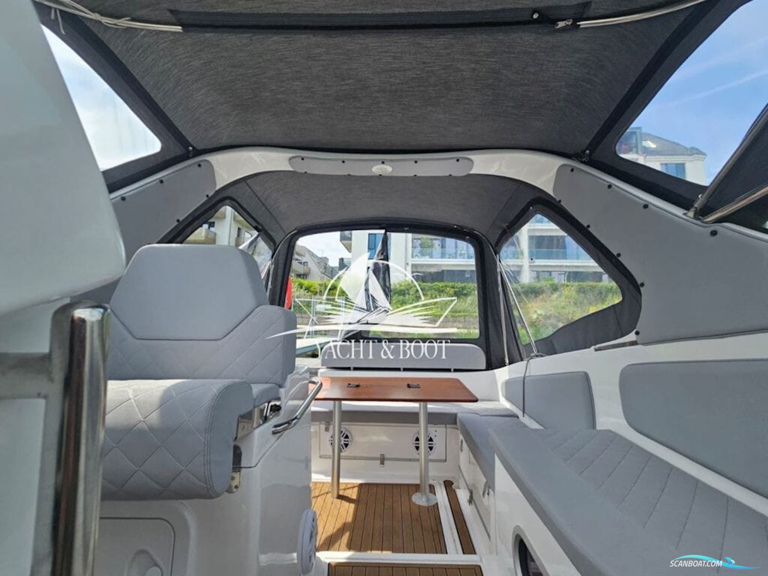 Saver 750 Cabin