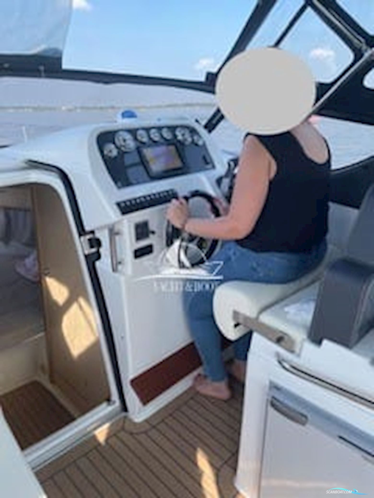 Saver 830 Cabin