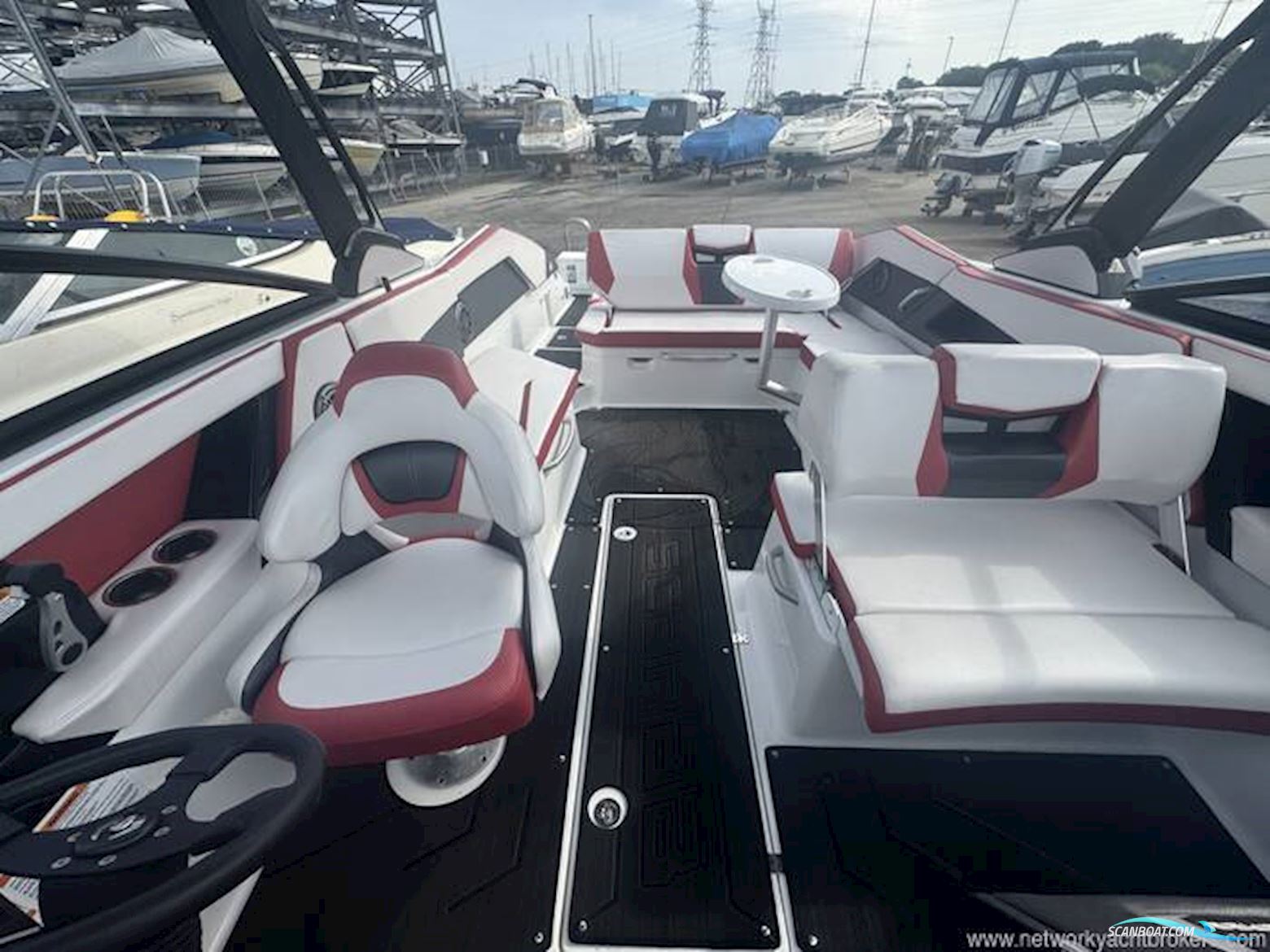 Scarab 285 ID