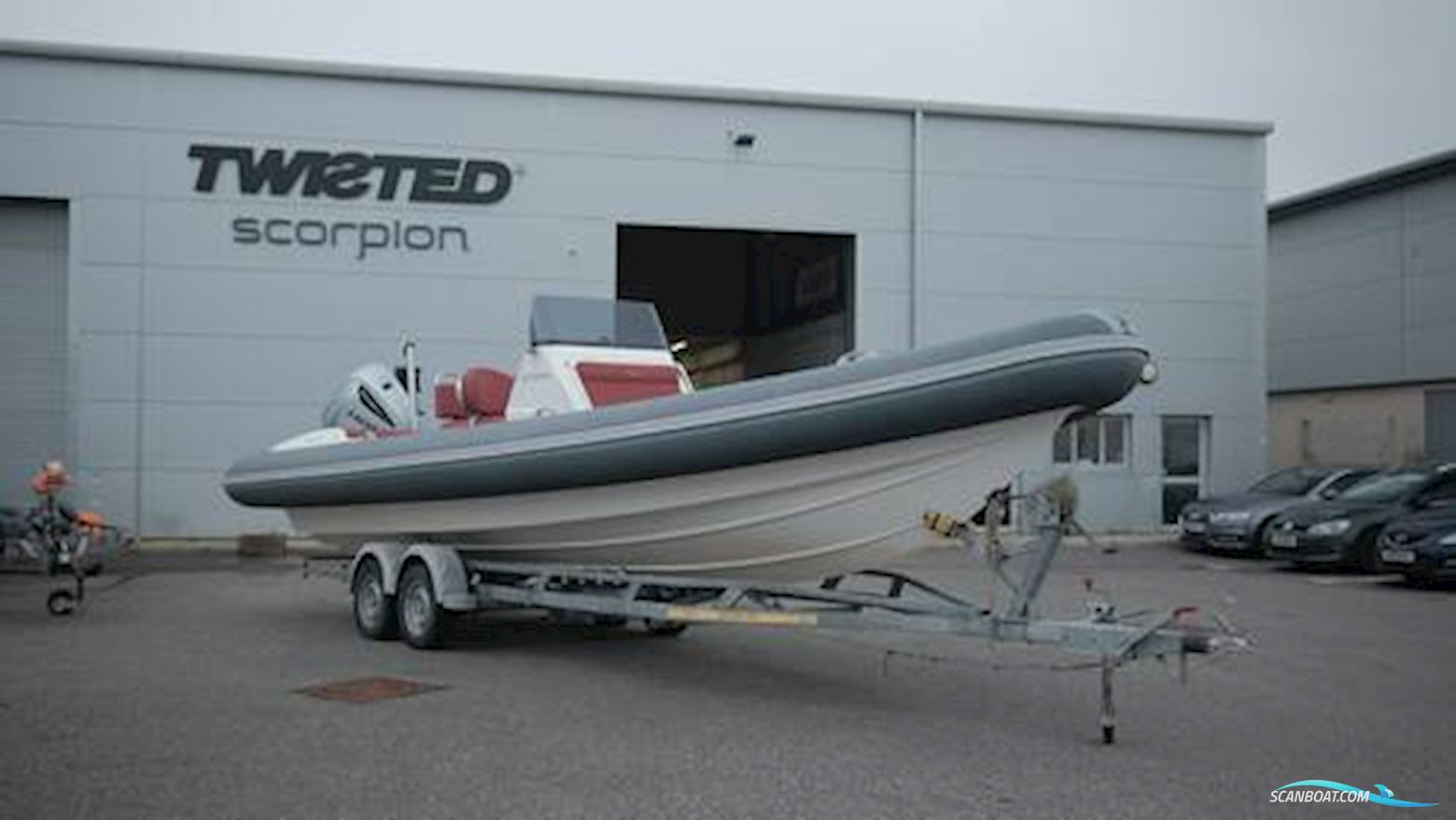 Scorpion Serket 8.1 Motorboot 2012, mit Honda motor, England
