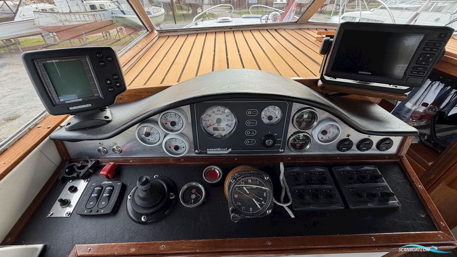 SEA MASTER 813