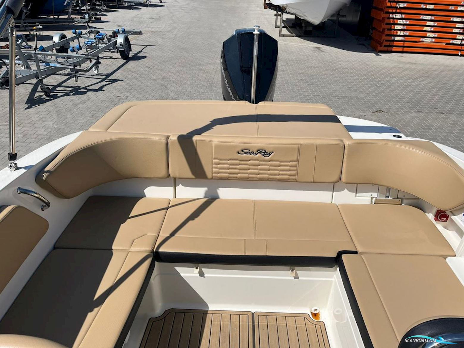 Sea Ray  210 SPX Outboard