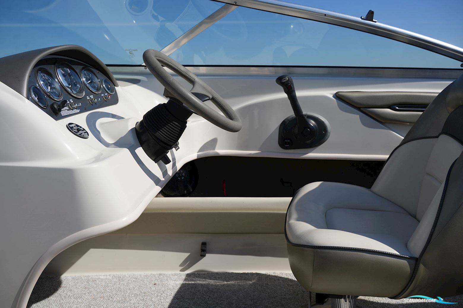 Sea Ray 200 Sport