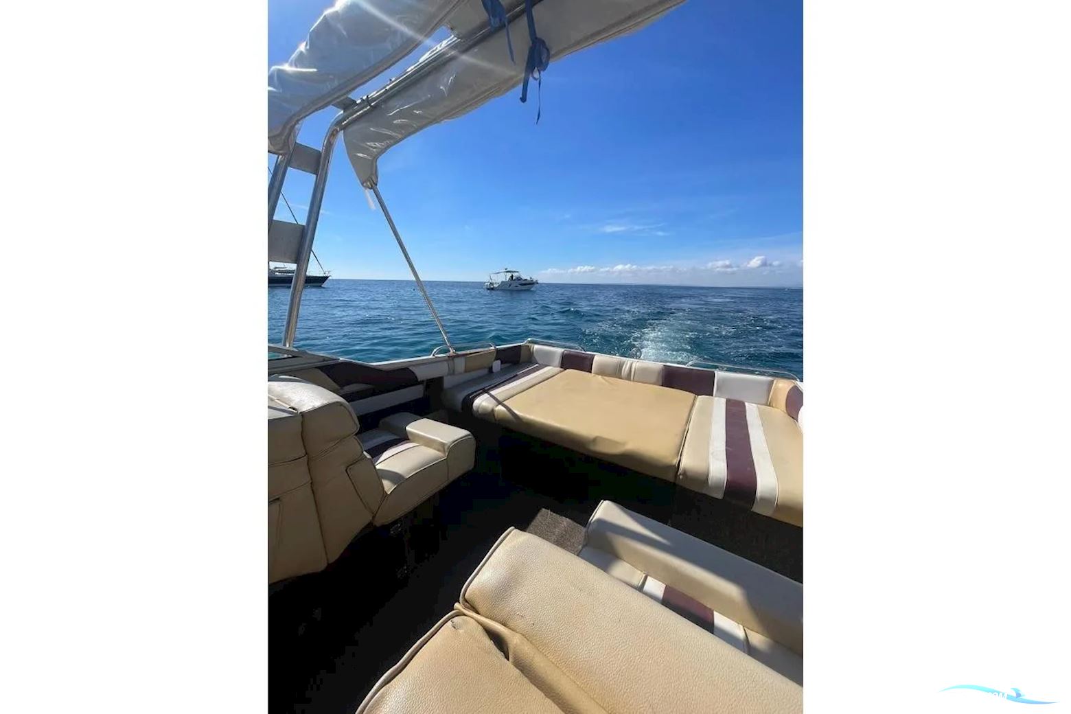 Sea Ray 210