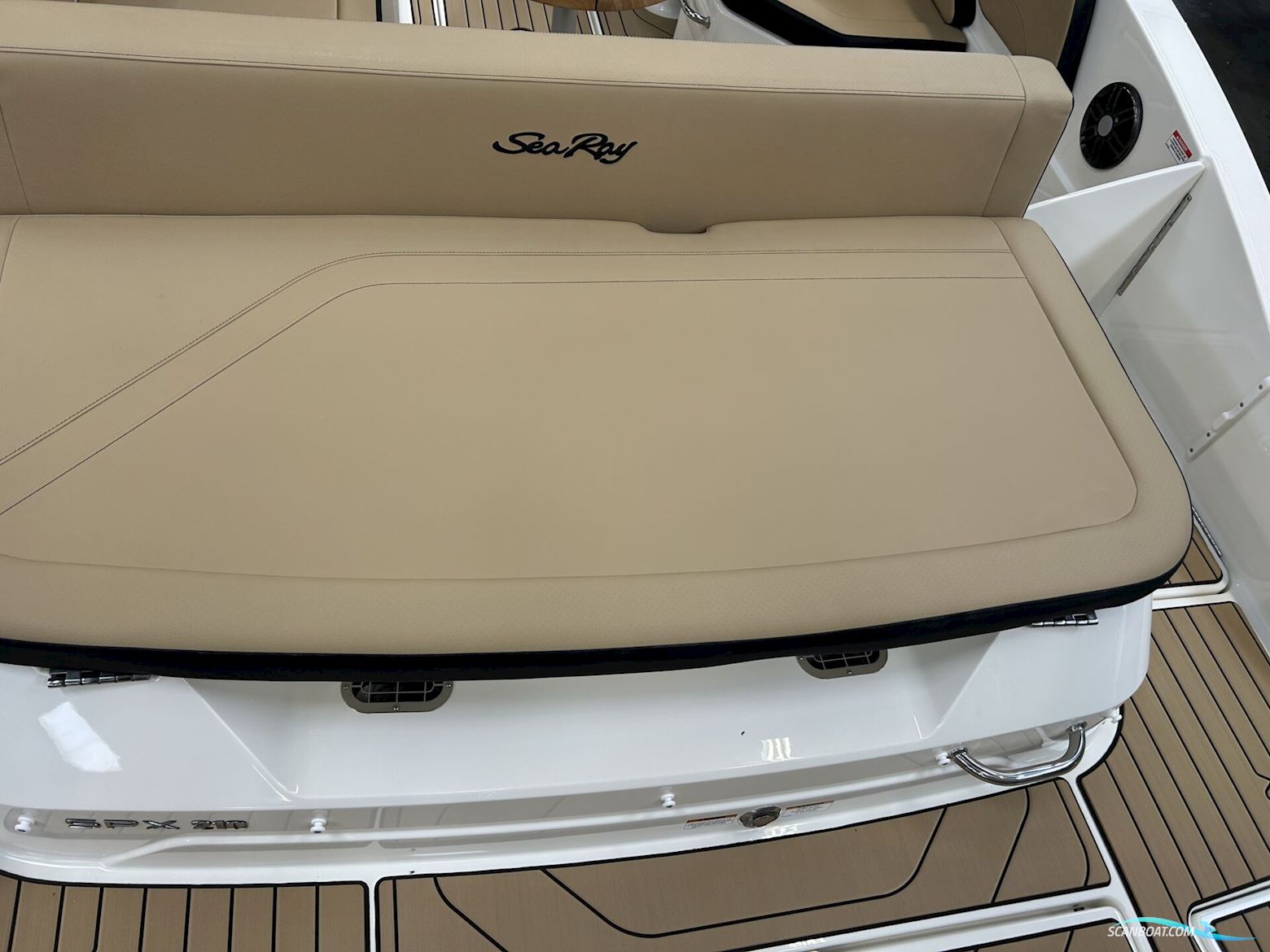 Sea Ray 210 SPX IB