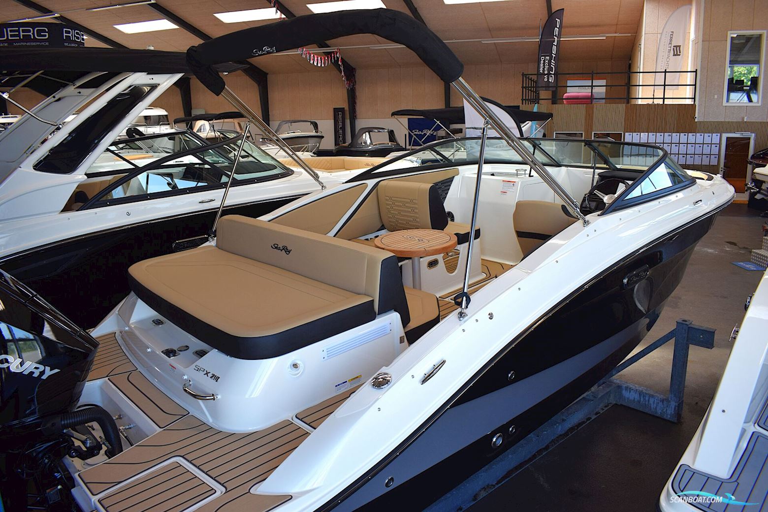 Sea Ray 210 SPX OB – NYHED